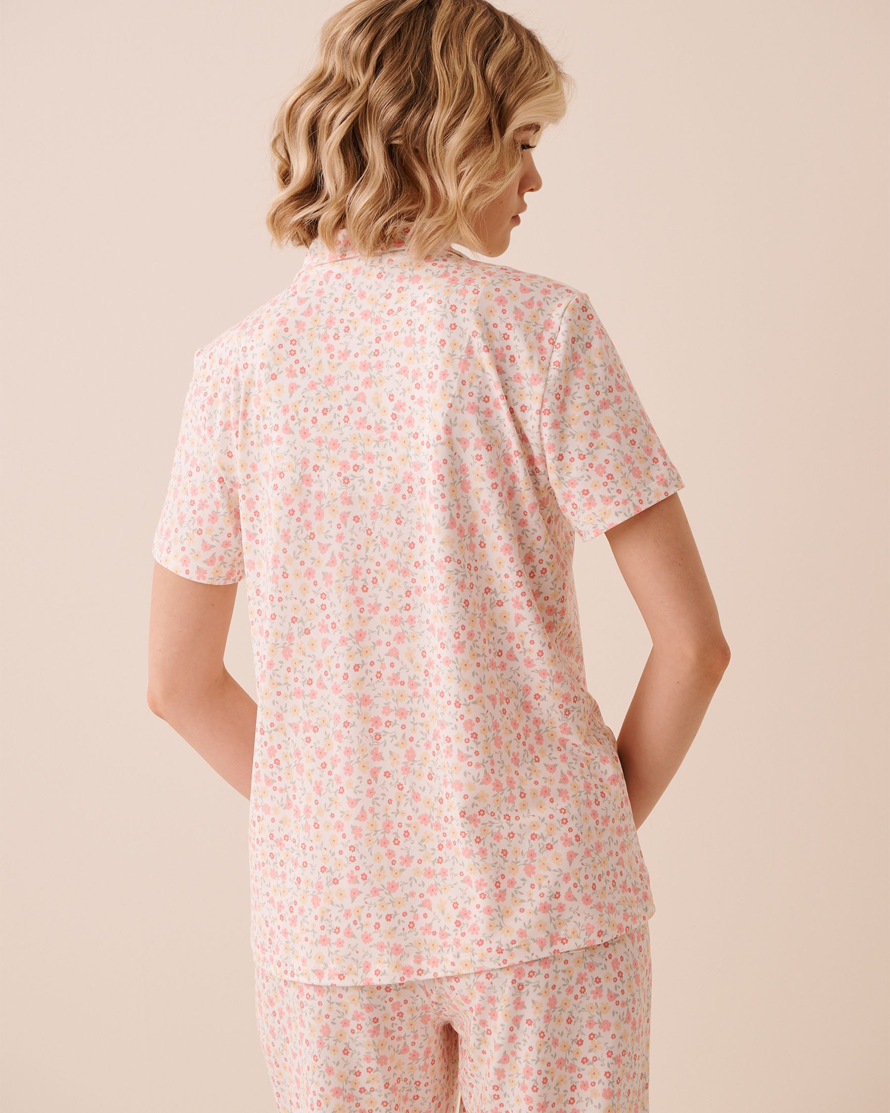 LA VIE EN ROSE Ditsy Floral Print Super Soft Button-down Shirt Ditsy Floral 40100839 - View2