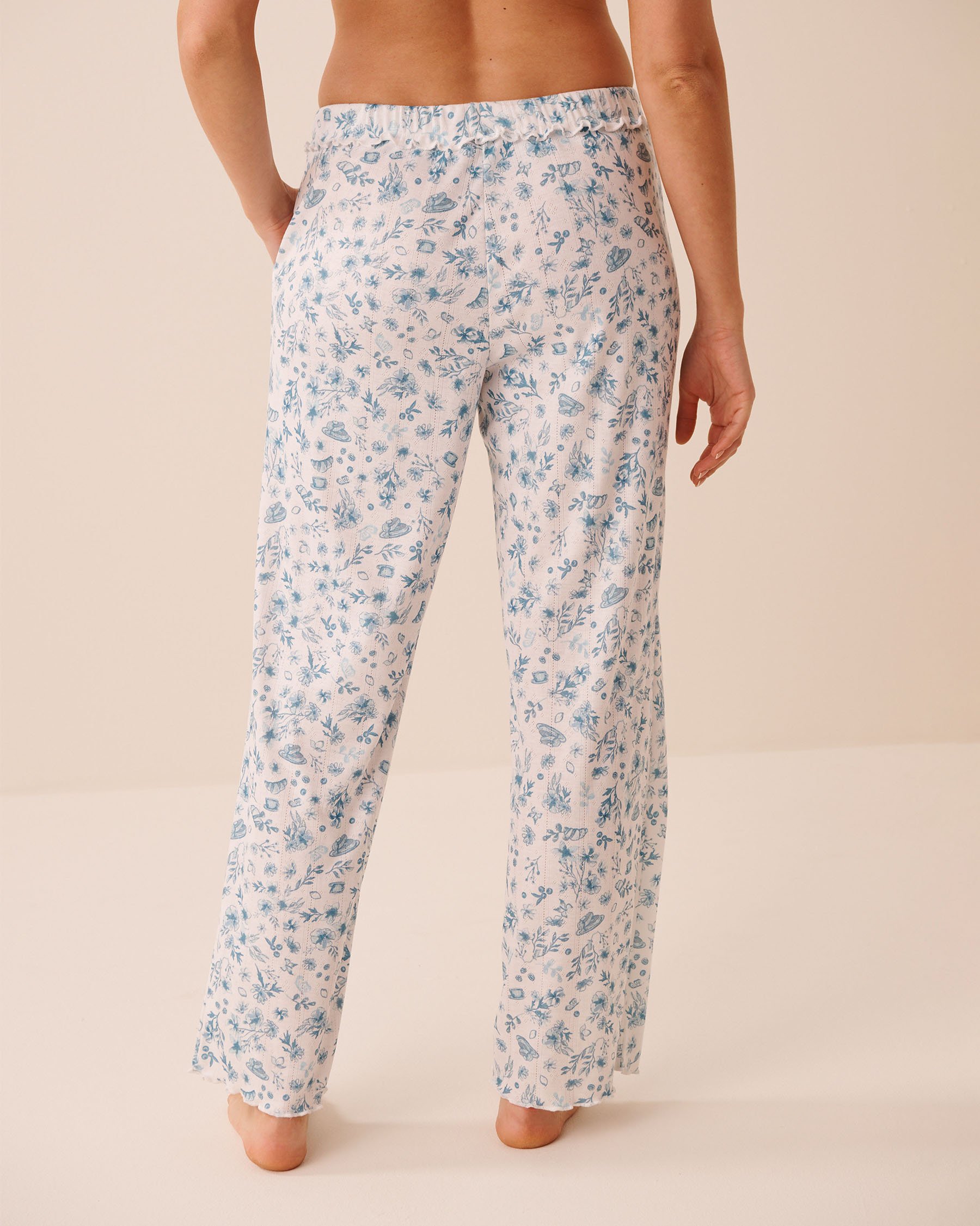 LA VIE EN ROSE Pantalon de pyjama en pointelle à volants et imprimé floral Fleurs bleues 40200838 - View2