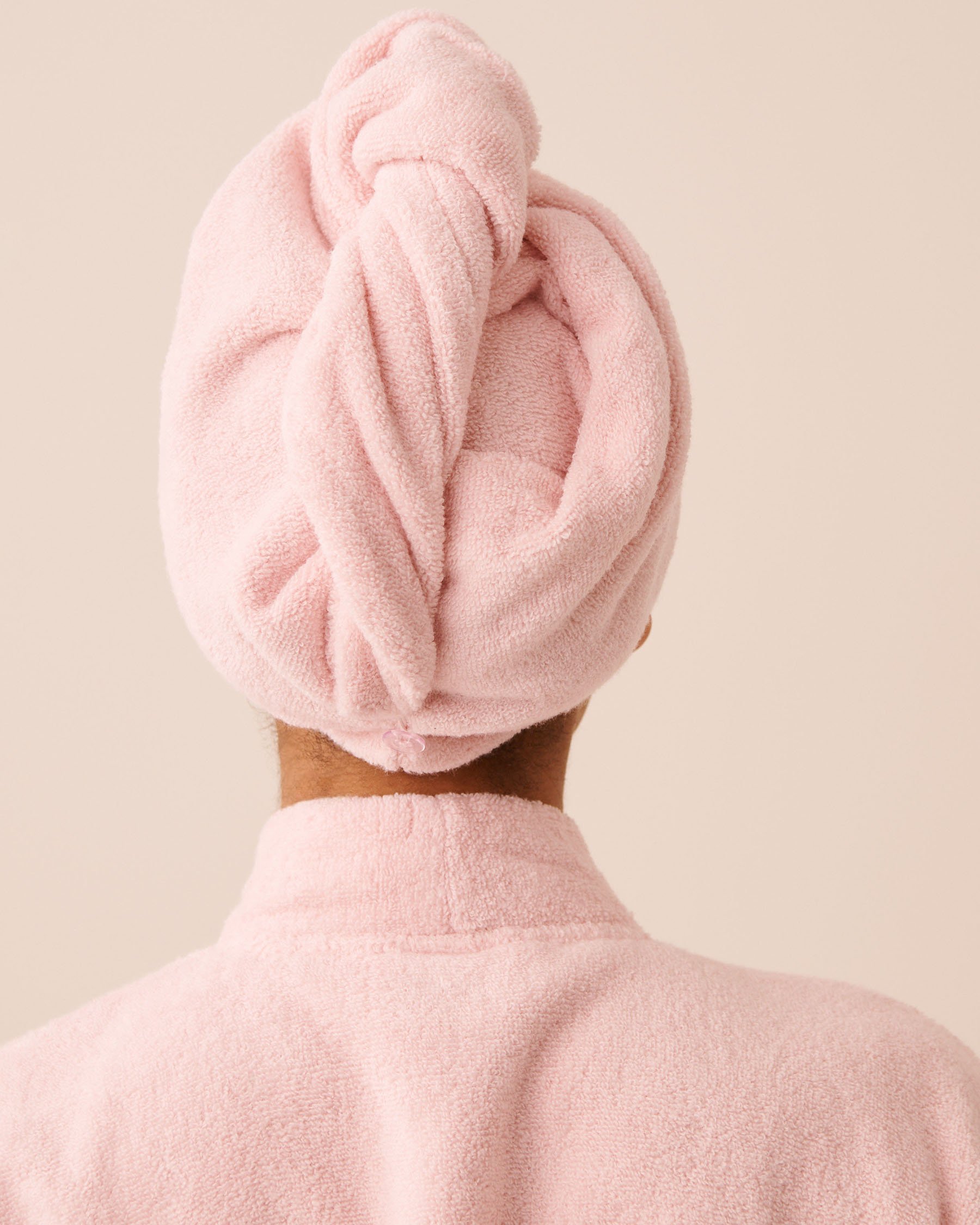 LA VIE EN ROSE Ensemble peignoir en ratine et serviette pour cheveux Rose 40600230 - View3