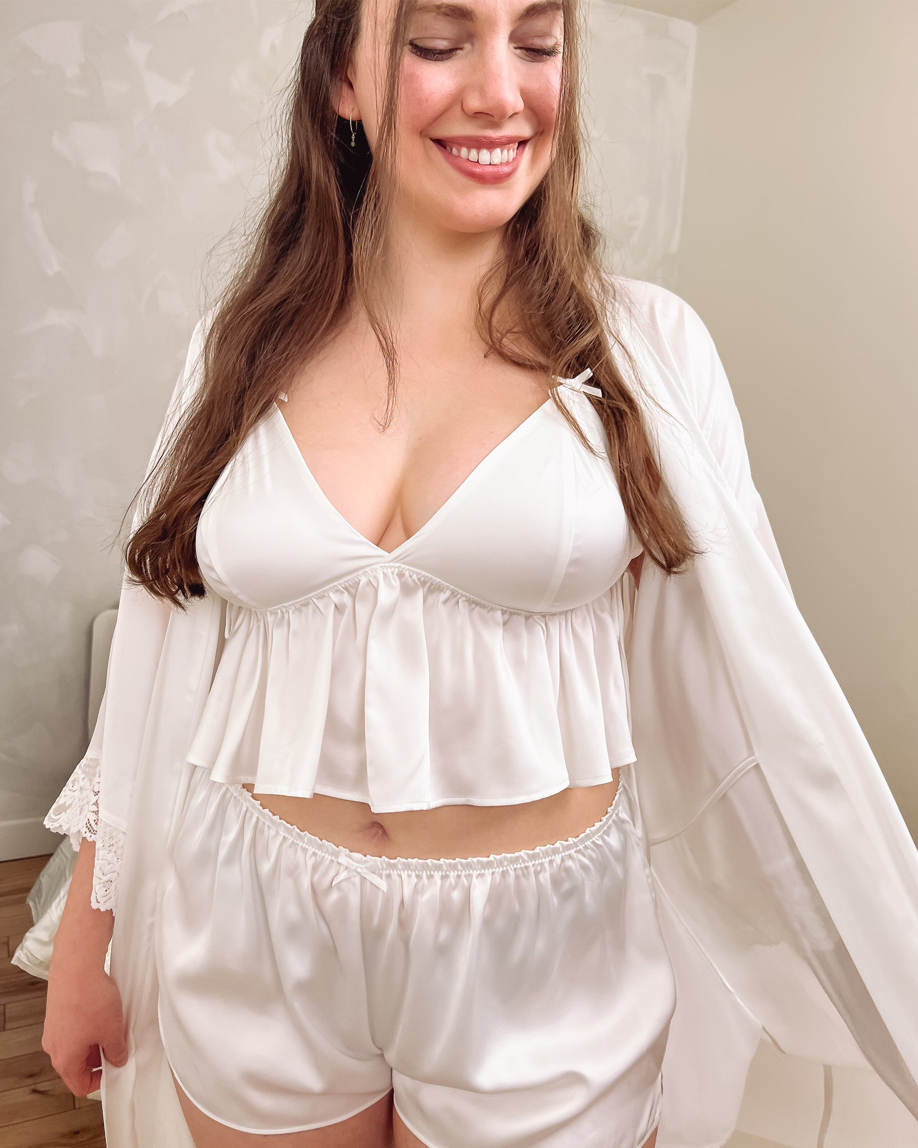 LA VIE EN ROSE Satin 2-piece Set White 60400072 - View6