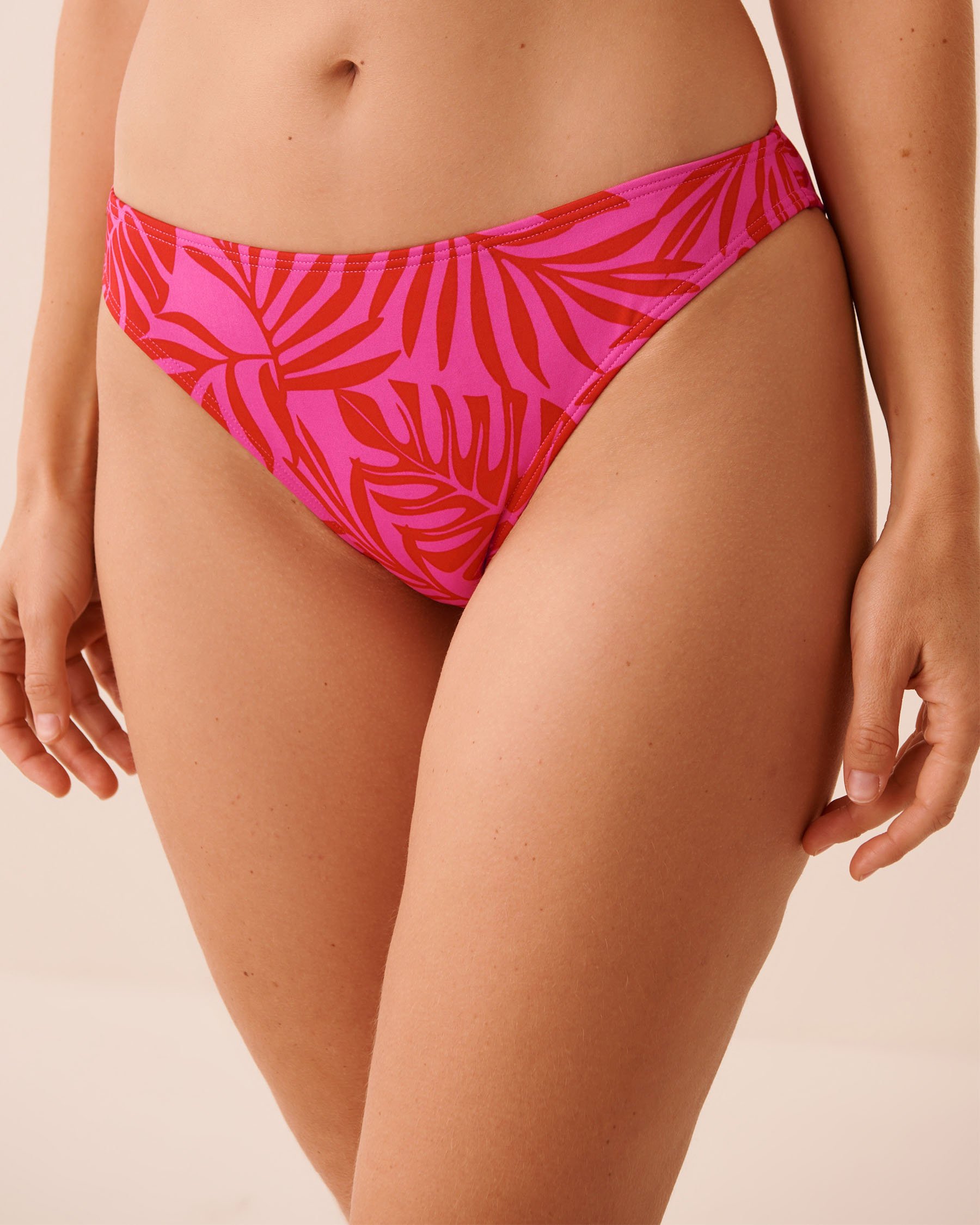 LA VIE EN ROSE AQUA Bas de bikini brésilien taille basse TROPICAL FUCHSIA Fuchsia tropical 70300859 - View1