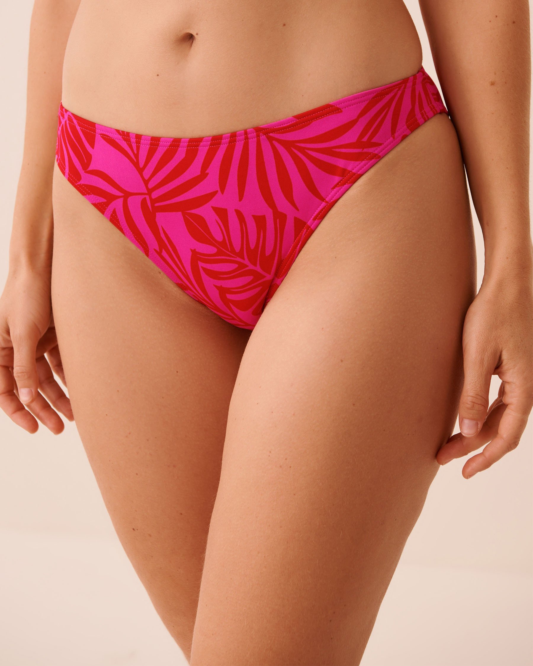LA VIE EN ROSE AQUA Bas de bikini brésilien taille basse TROPICAL FUCHSIA Fuchsia tropical 70300859 - View1