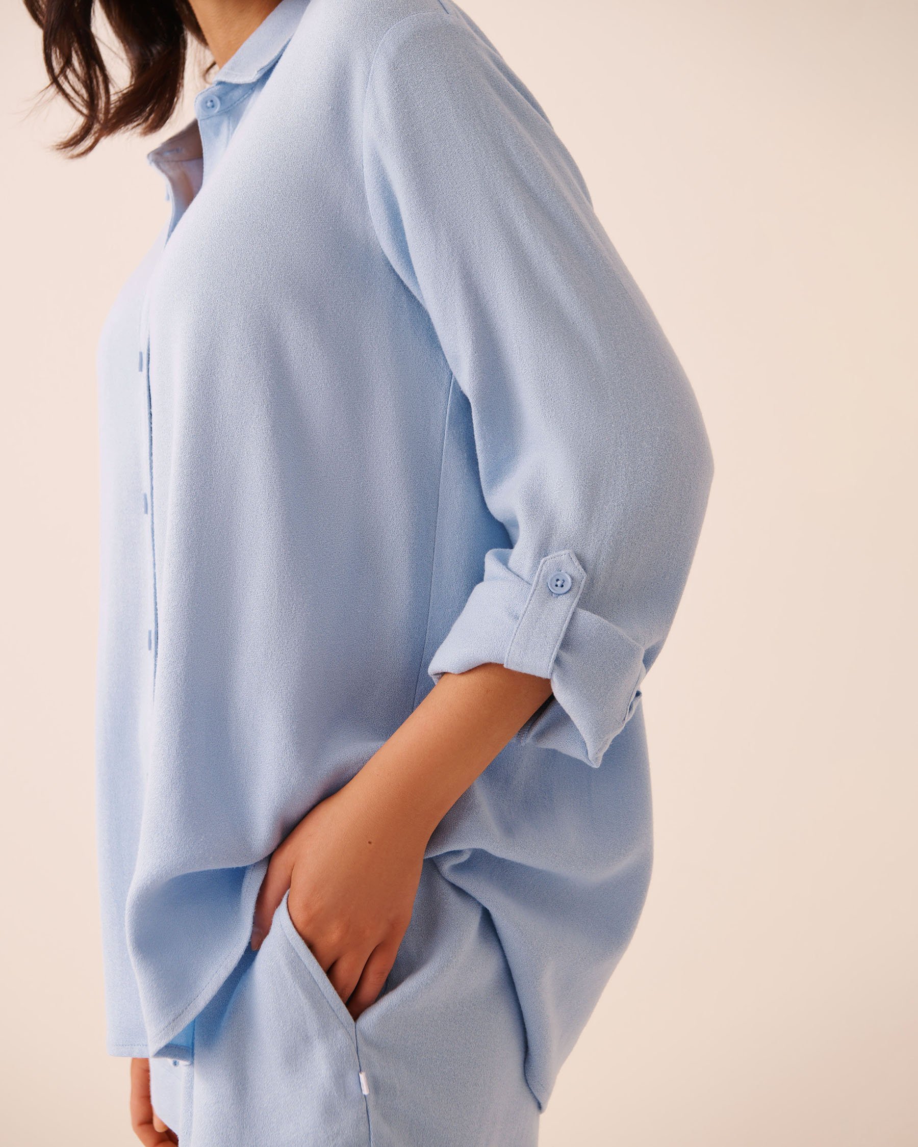 LA VIE EN ROSE AQUA Rayon-Linen Button-down Shirt Powder Blue 80100048 - View5