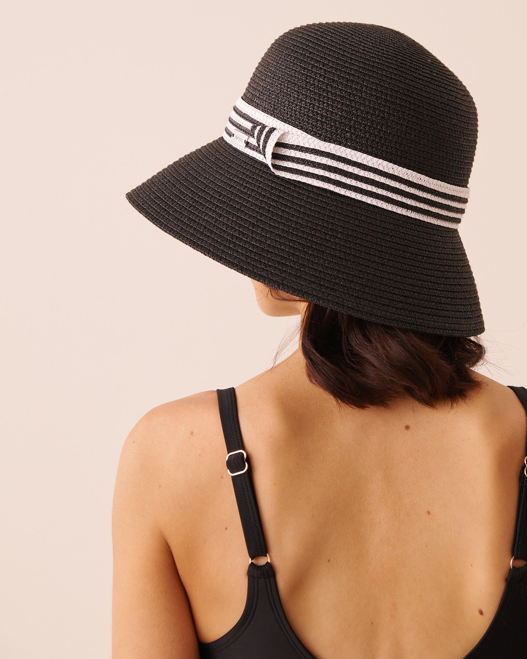 LA VIE EN ROSE AQUA Straw Cloche Hat Black 80500131 - View2