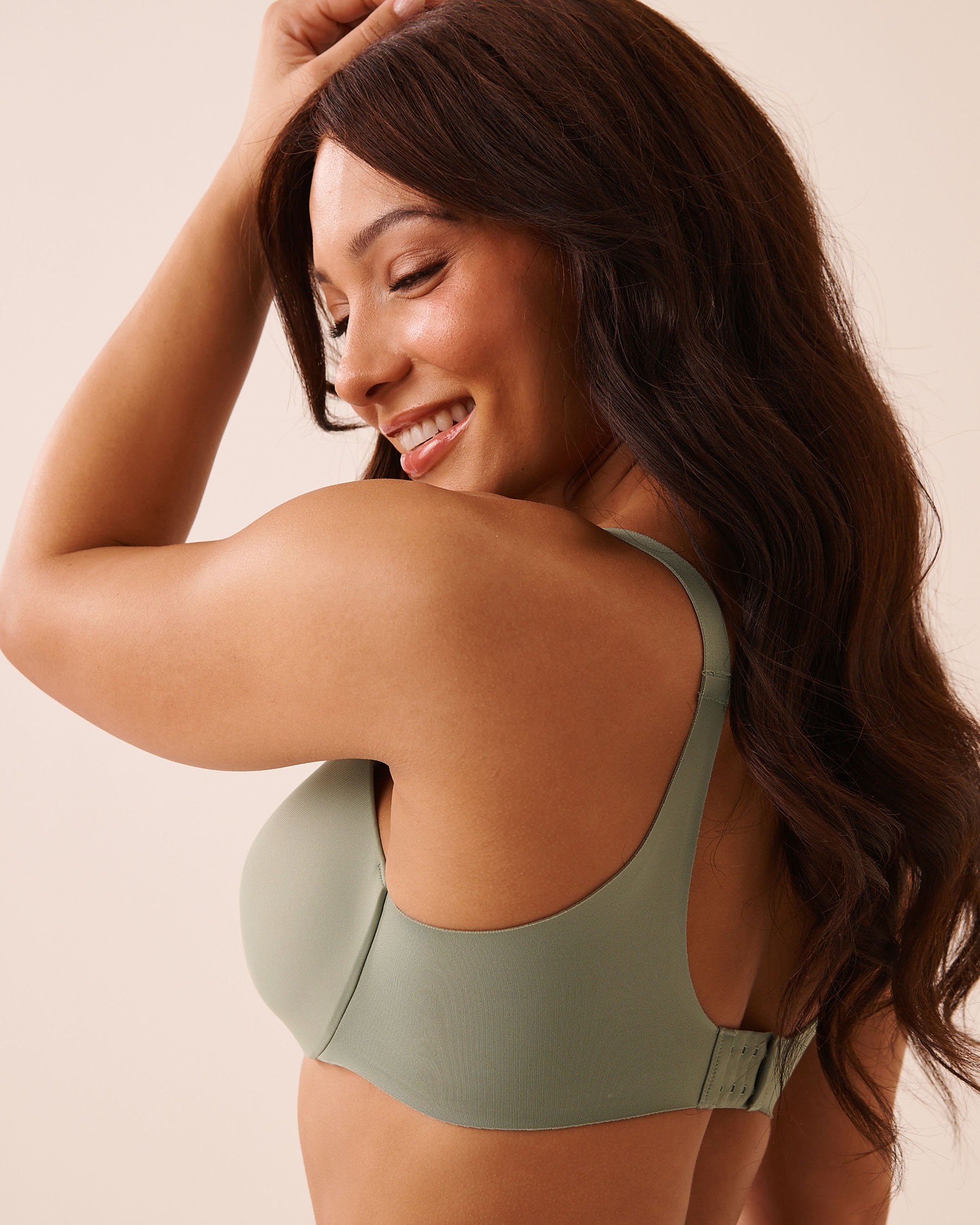 LA VIE EN ROSE Soutien-gorge doublure légère dos lisse Vert sauge 10200612 - View3