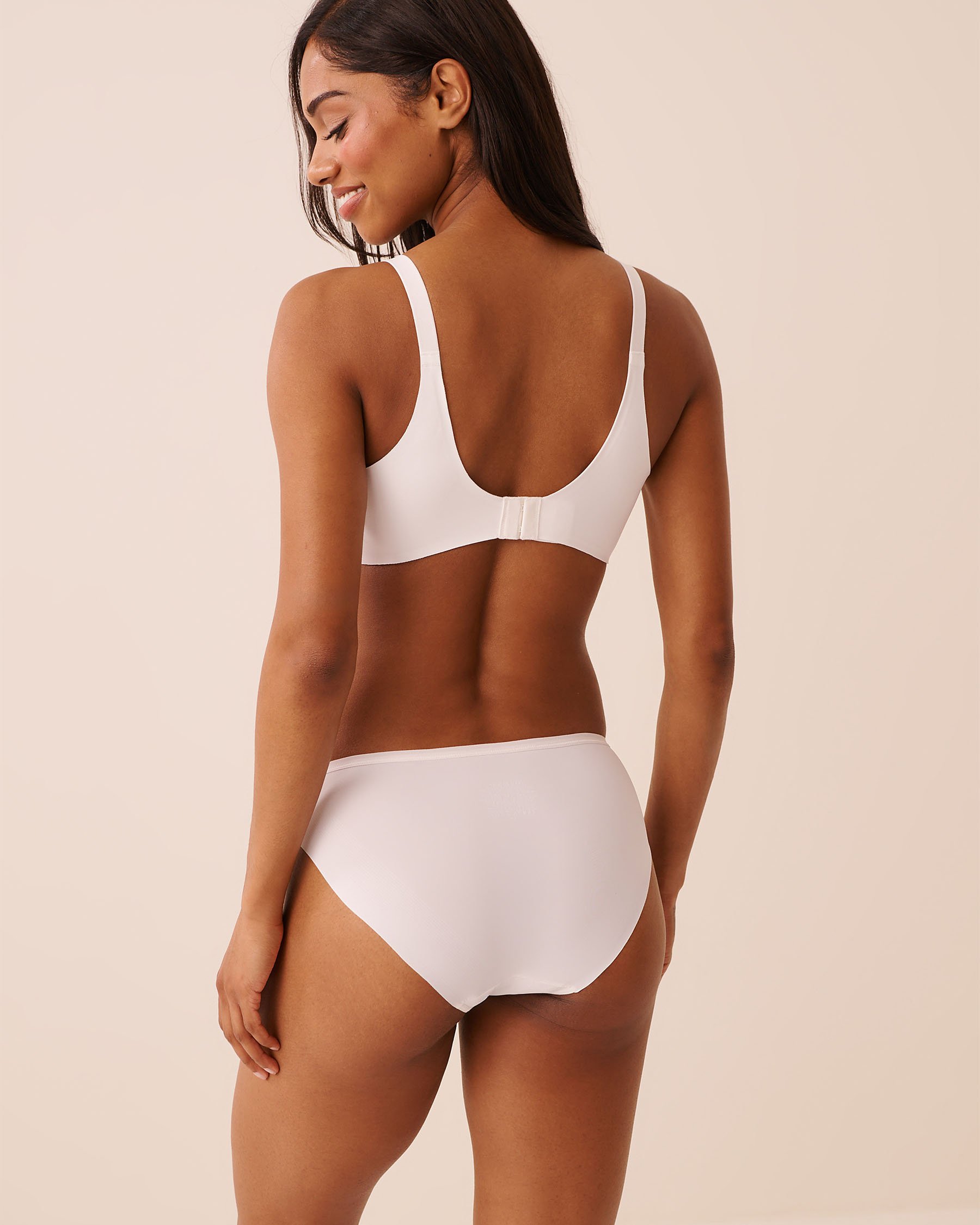 LA VIE EN ROSE Soutien-gorge doublure légère dos lisse Blanc/Fleurs roses 10200615 - View2