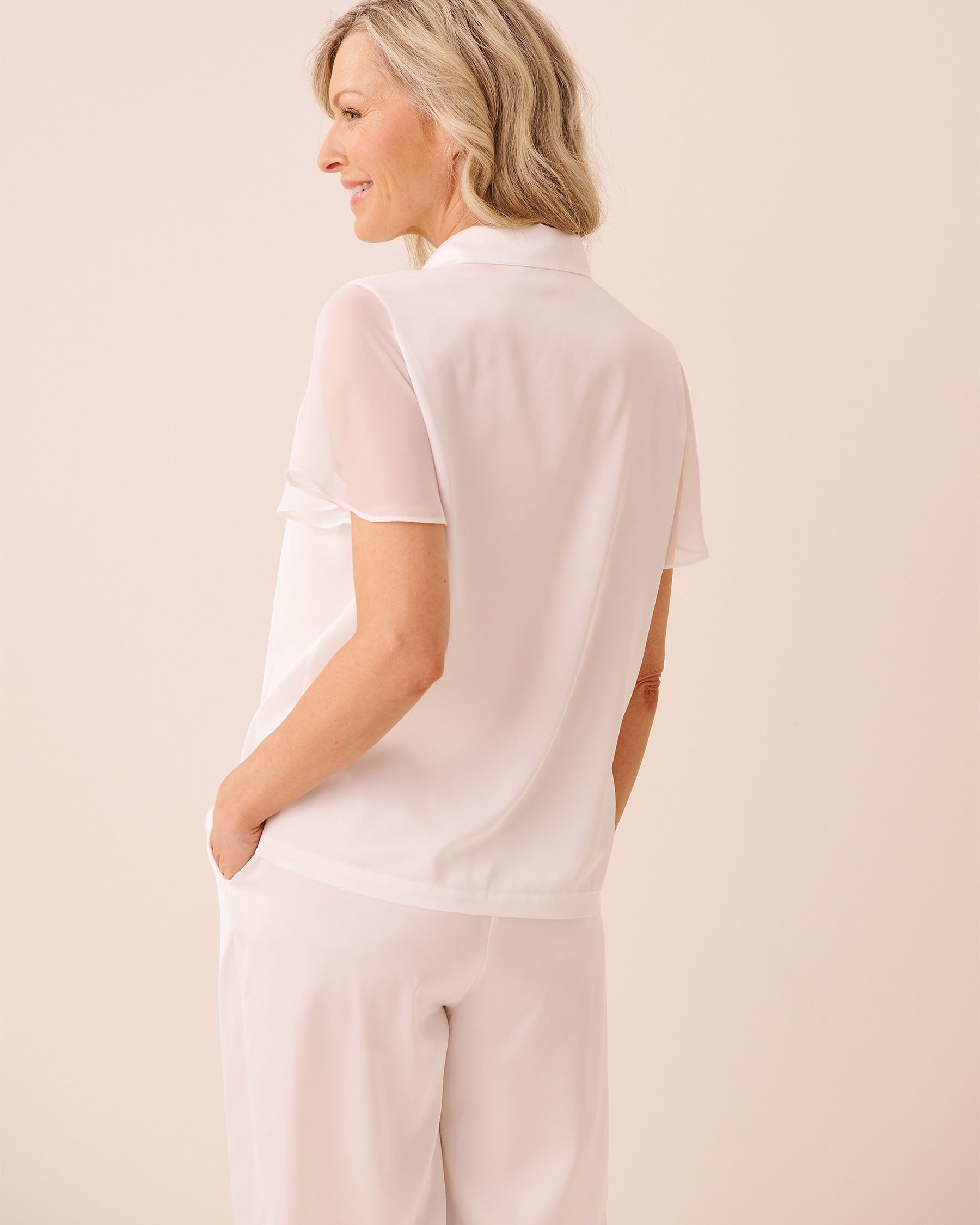 LA VIE EN ROSE Chemisier en satin et chiffon à perles Blanc 60100194 - View2