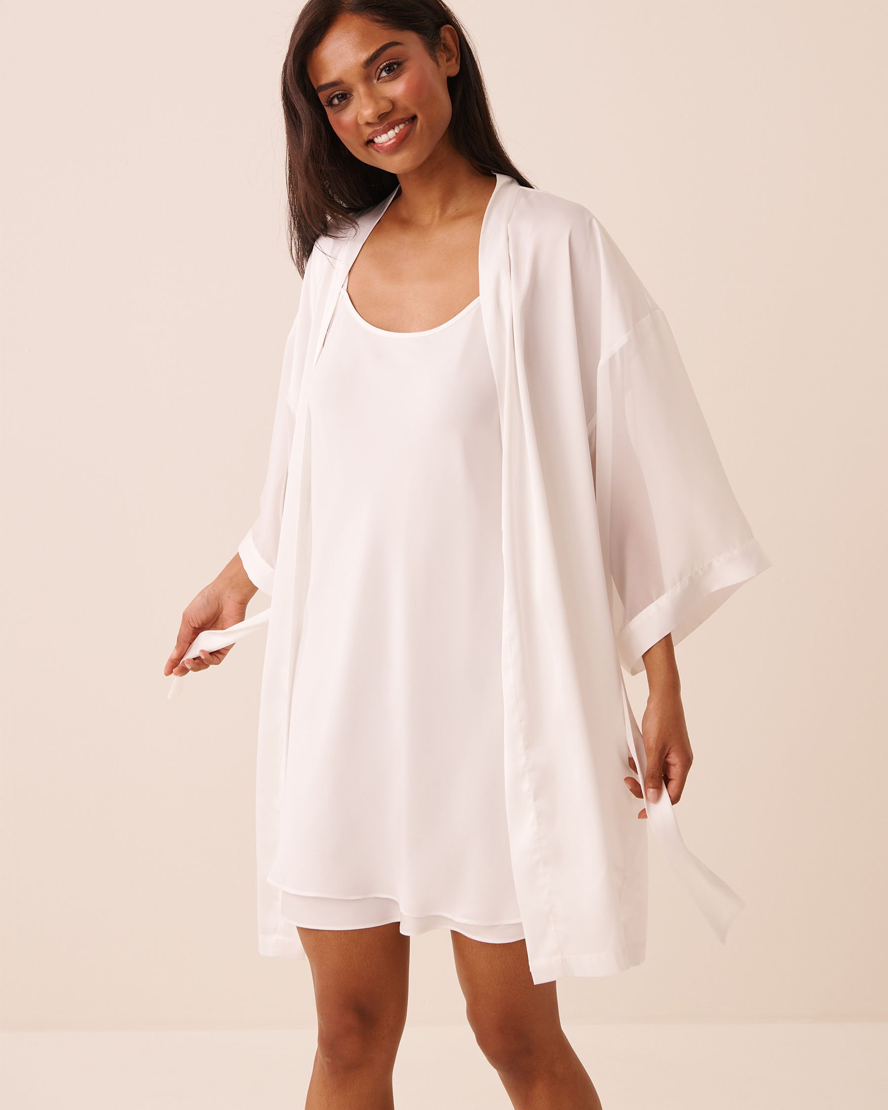 LA VIE EN ROSE Satin and Chiffon Kimono White 60600121 - View4