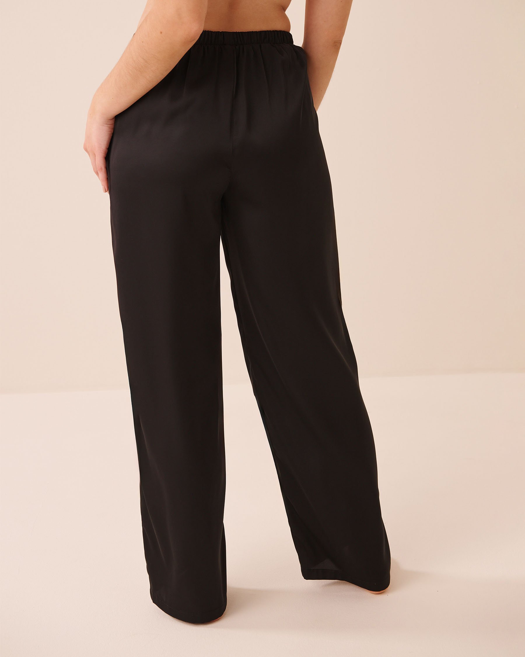 LA VIE EN ROSE Short Sleeve Satin Pajama Set Black 60400076 - View5