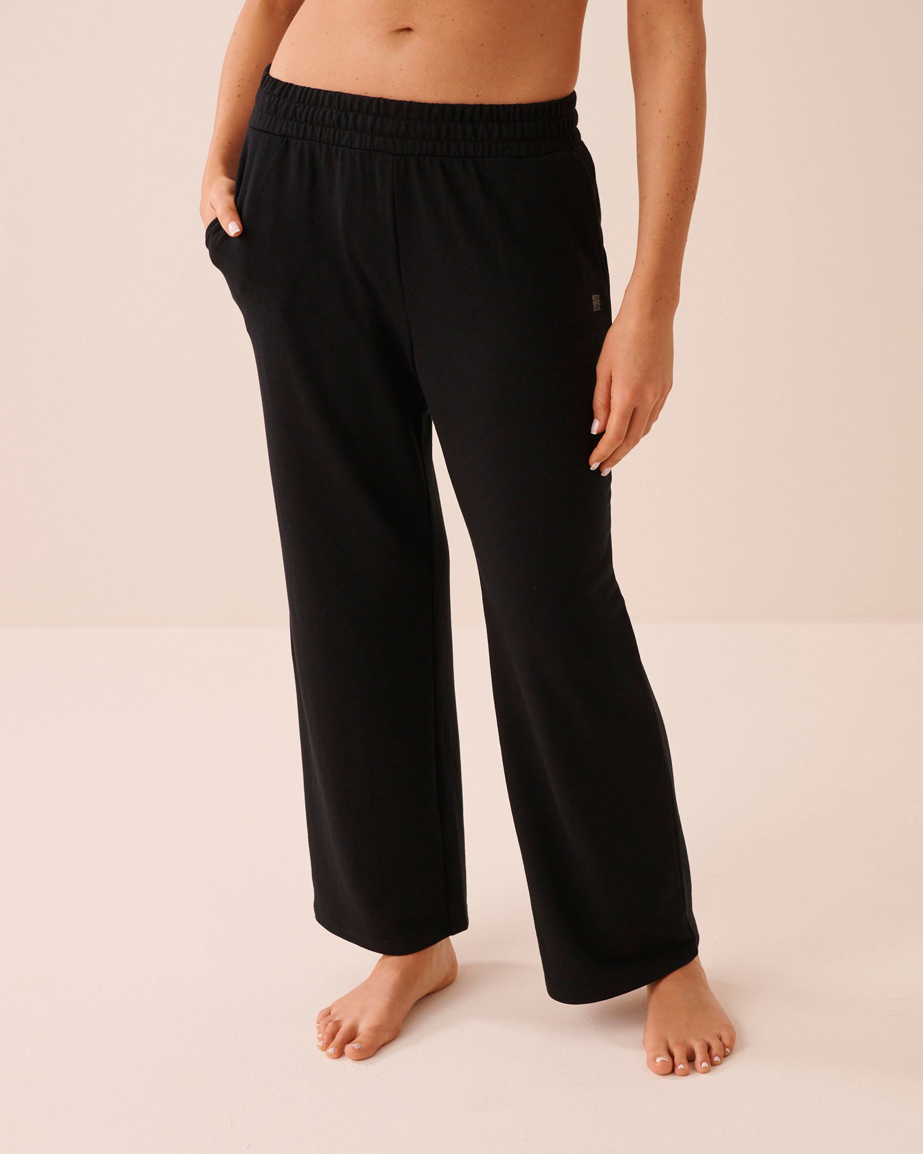 LA VIE EN ROSE French Terry Pants Black 50200117 - View1