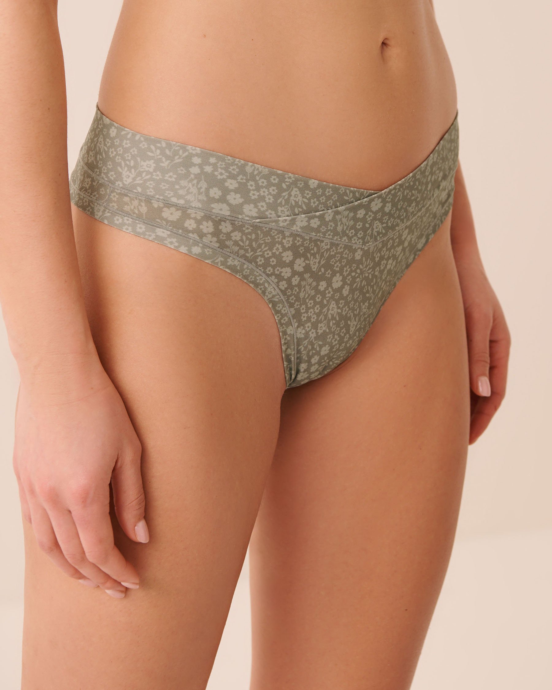 LA VIE EN ROSE Culotte tanga fit parfait Fleurs vertes 20200804 - View1