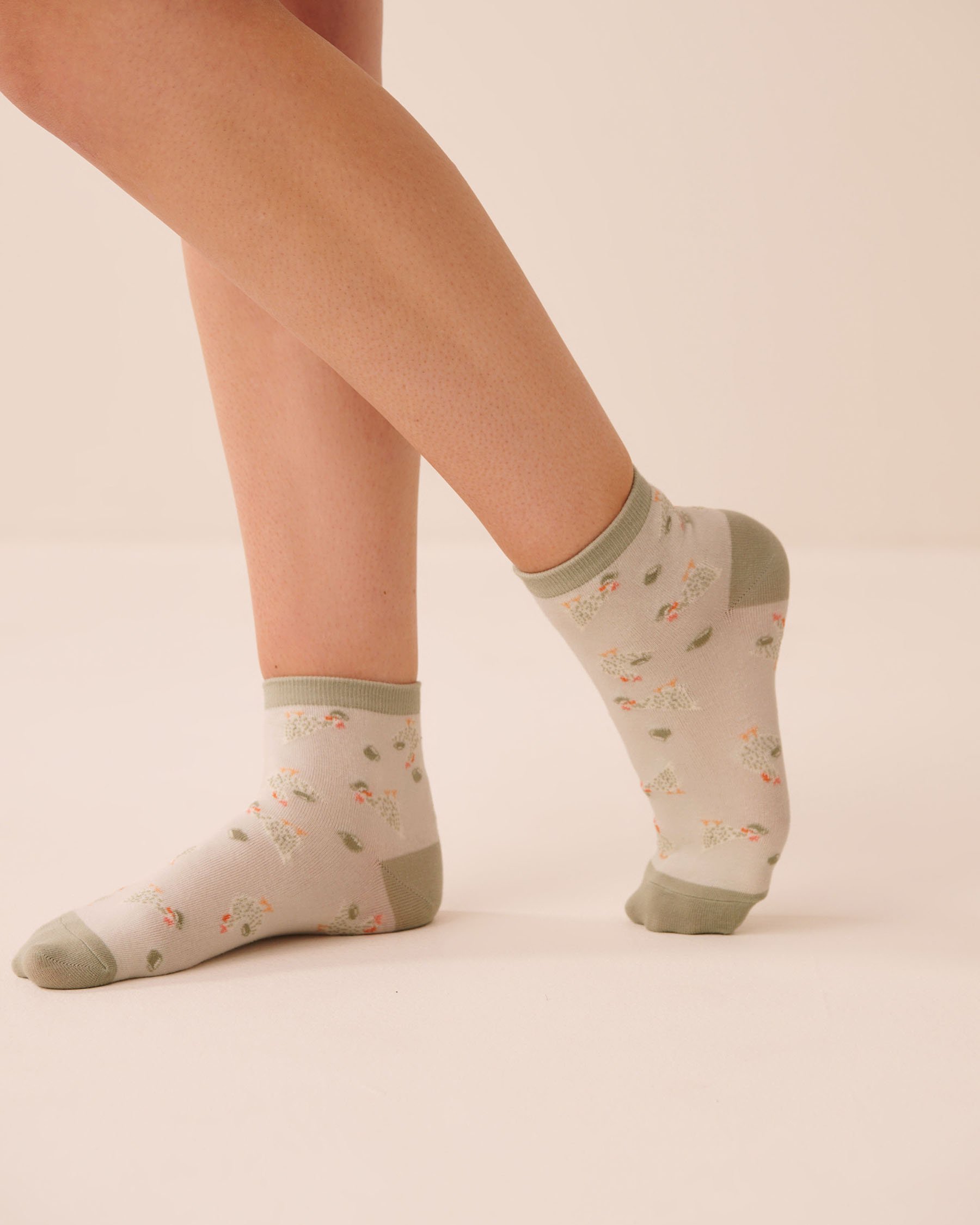 LA VIE EN ROSE Bas finement côtelé motif poule Vert/Poulets 40700476 - View1