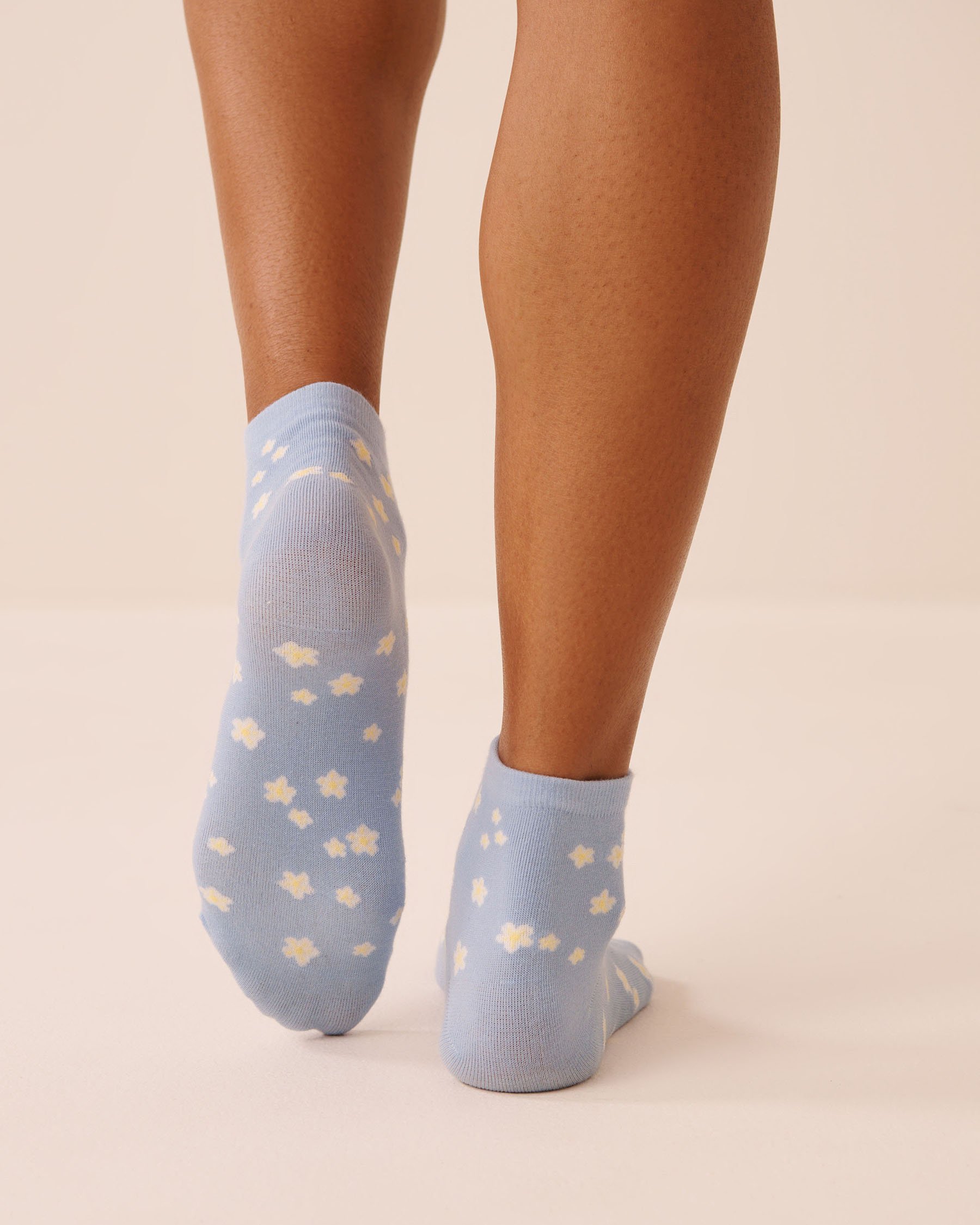 LA VIE EN ROSE Bas finement côtelé motif marguerite Bleu/Marguerites 40700476 - View2