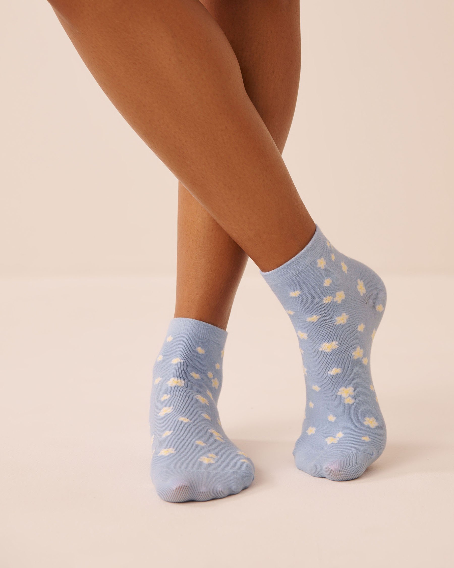 LA VIE EN ROSE Bas finement côtelé motif marguerite Bleu/Marguerites 40700476 - View1