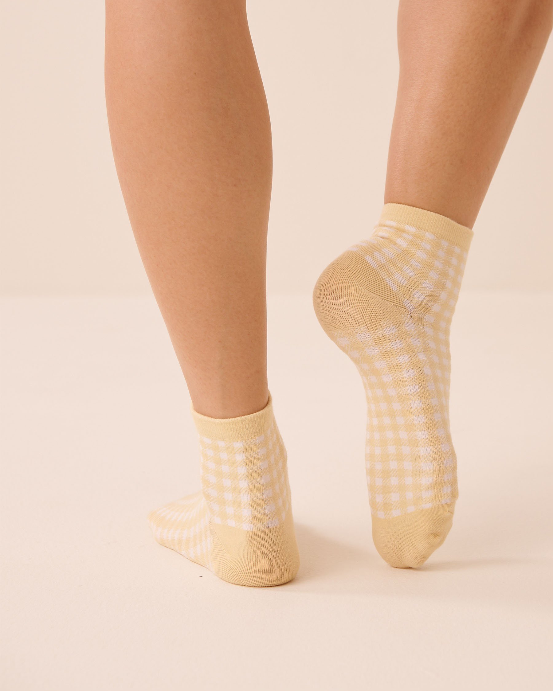 LA VIE EN ROSE Bas finement côtelé motif Vichy Jaune/Vichy 40700476 - View2