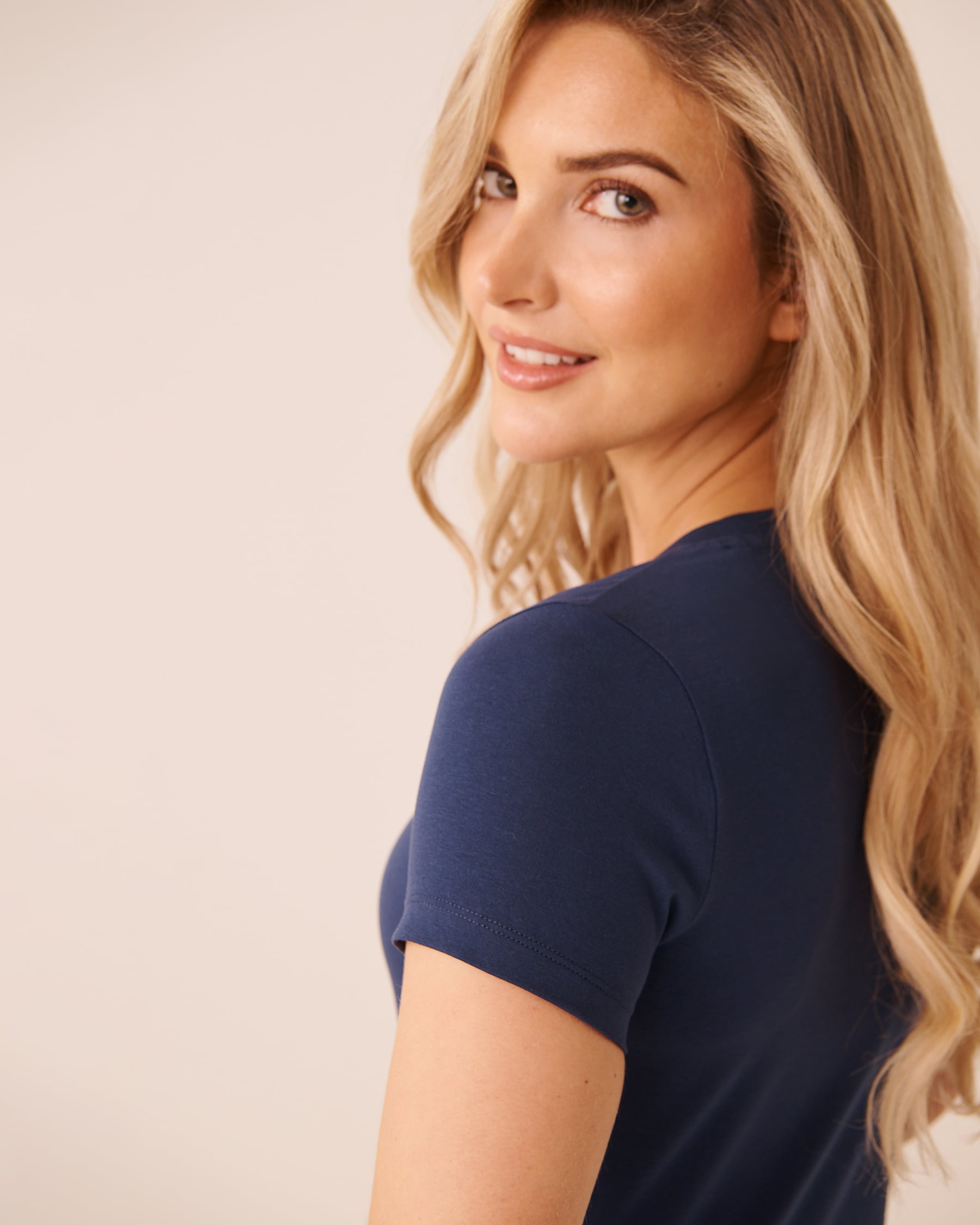 LA VIE EN ROSE Cotton T-shirt Navy Blue 40100892 - View3