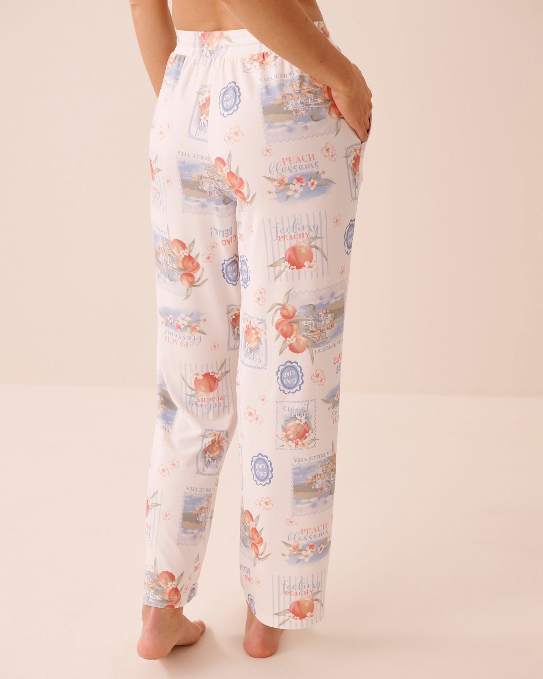 LA VIE EN ROSE Dolce Vita Print Super Soft Pajama Pants White/Peaches 40200848 - View2
