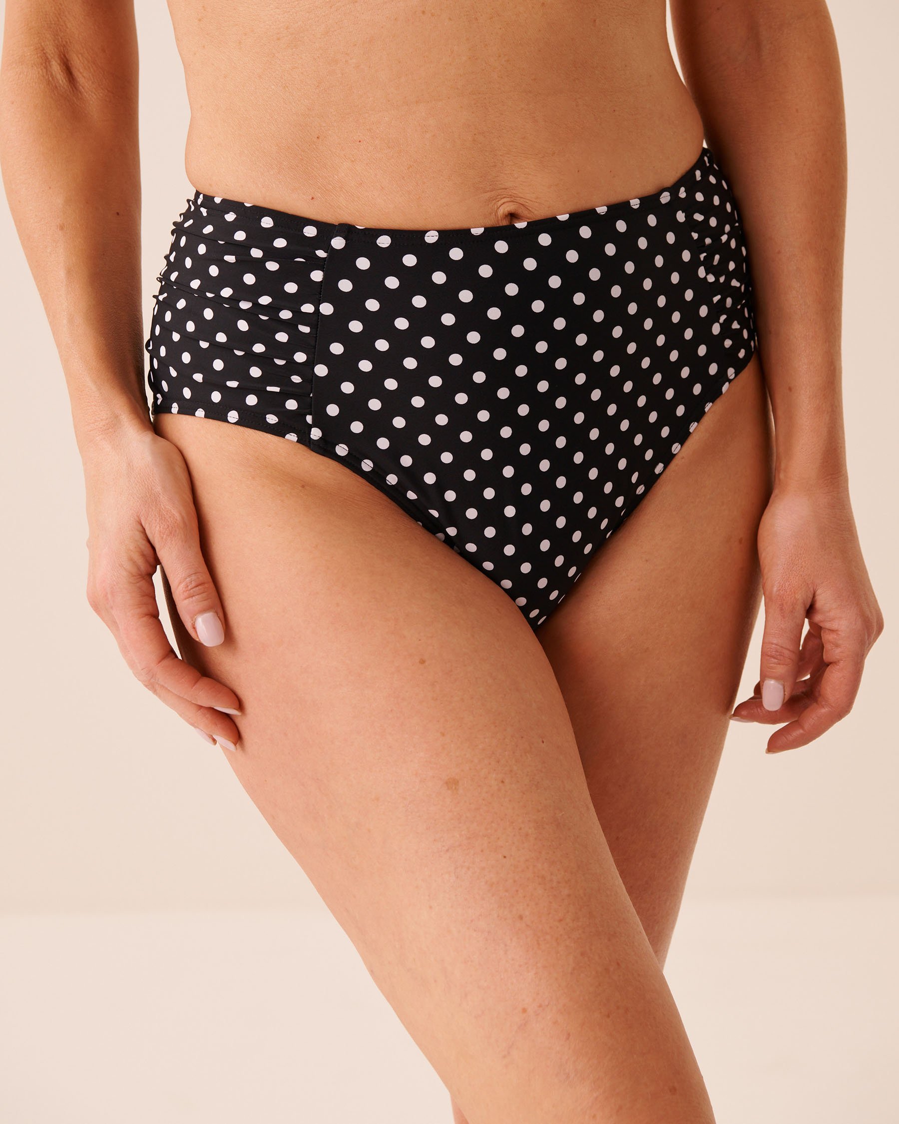 LA VIE EN ROSE AQUA POLKA DOT Light Control Shirred-Side High-Waist Bikini Bottom Black Polka Dot 70300903 - View1