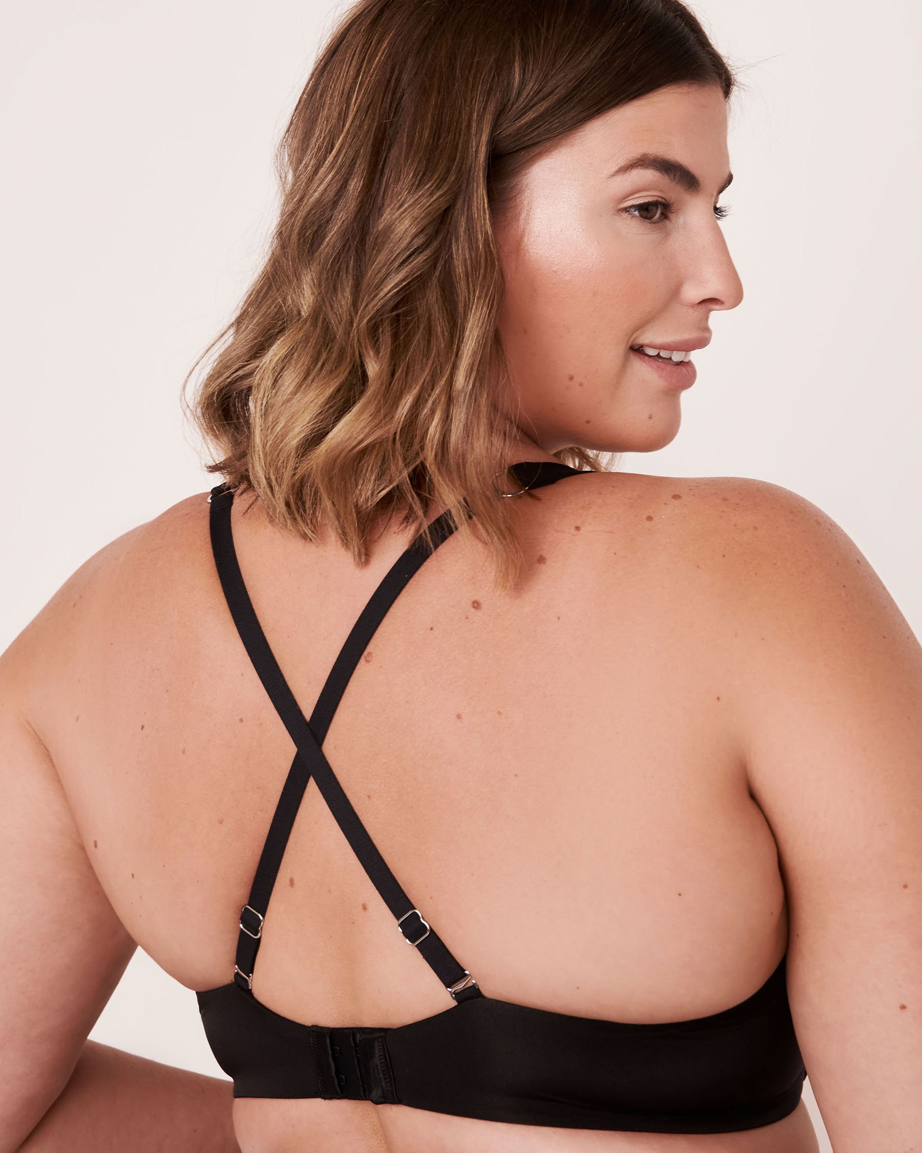 LA VIE EN ROSE Lightly Lined Full Coverage Flexible Bra Black 10200078 - View8