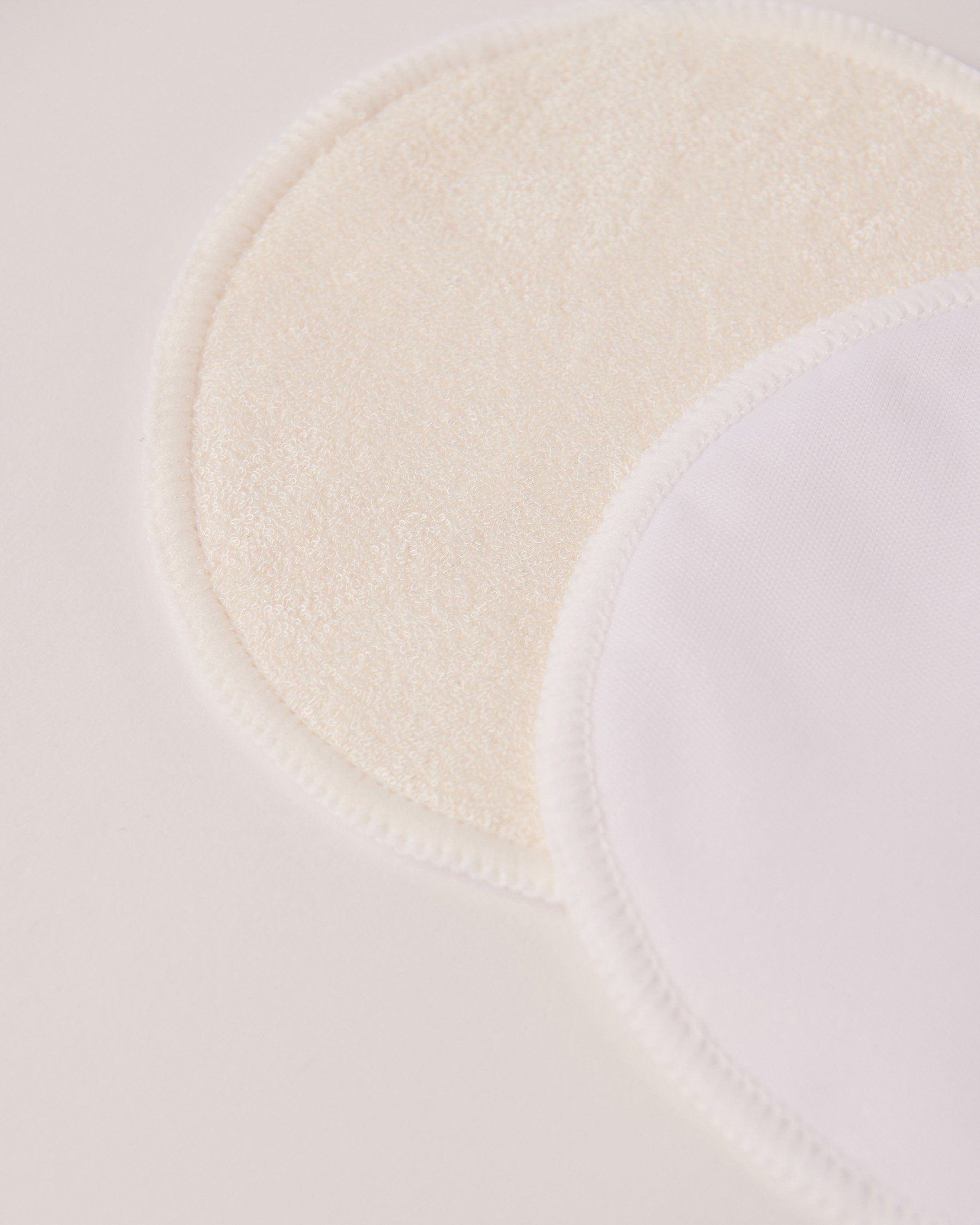 LA VIE EN ROSE Nursing Pads White 10400005 - View2