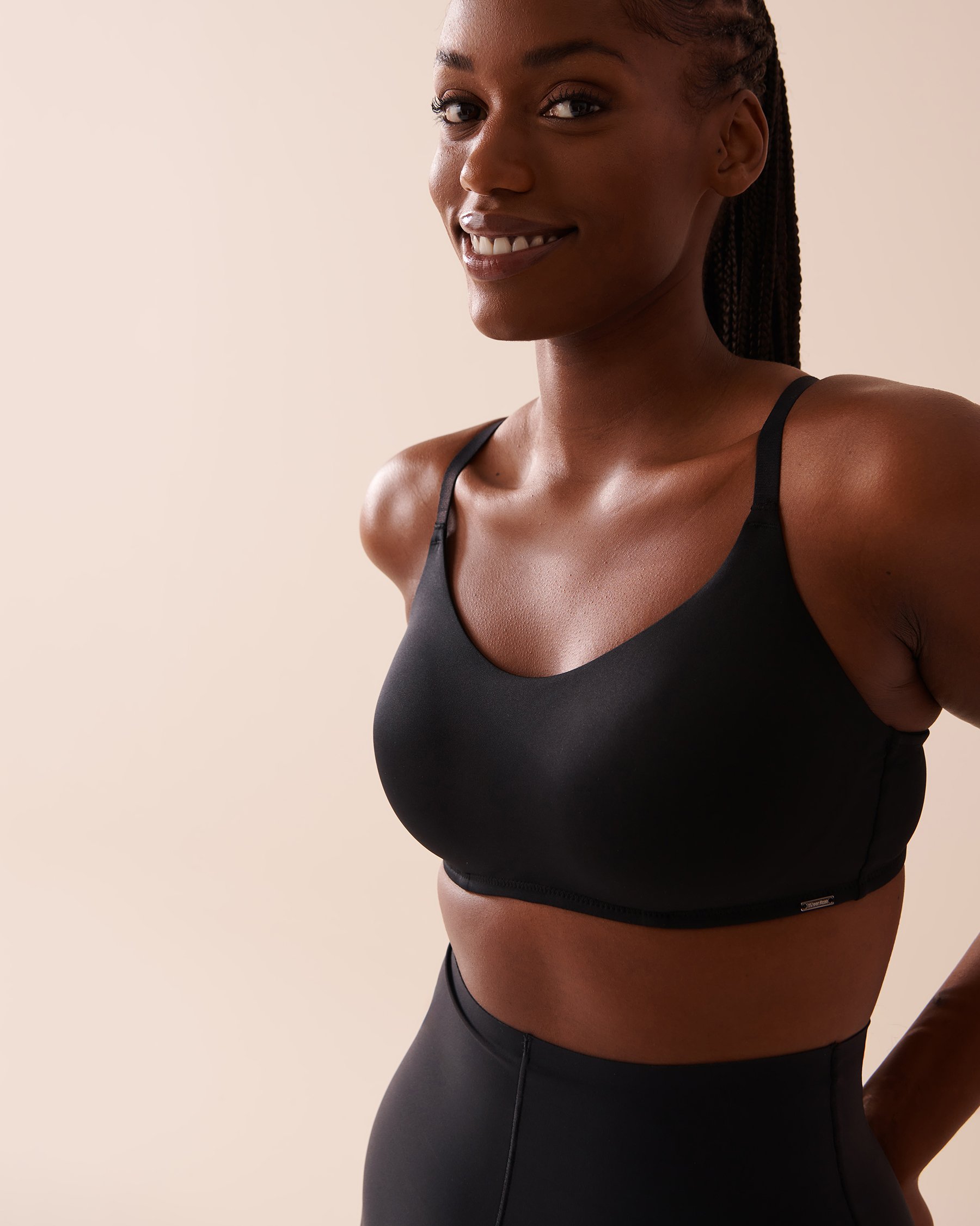 LA VIE EN ROSE Lightly Lined Wireless Minimalist Bra Black 10200341 - View7