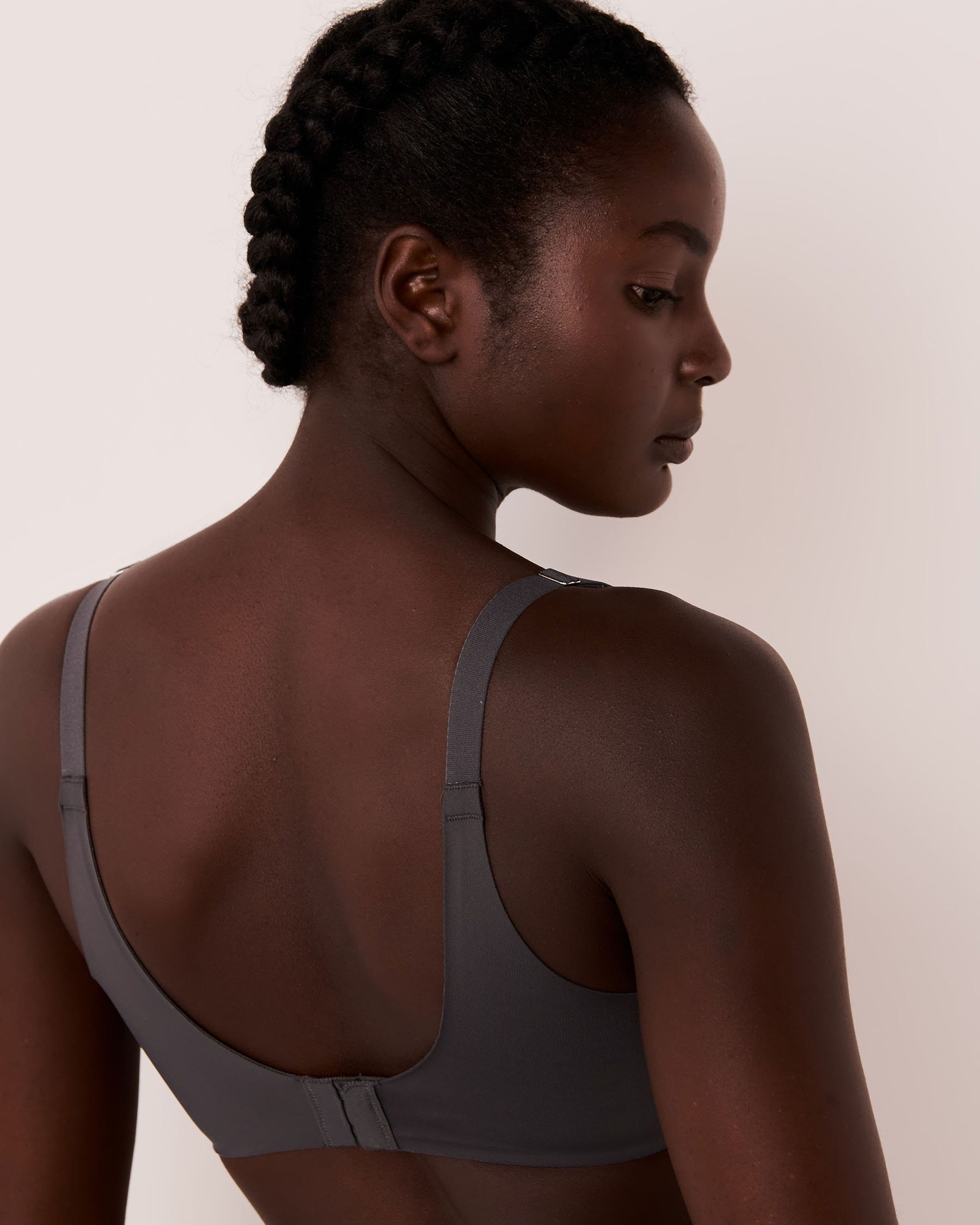 LA VIE EN ROSE Lightly Lined Sleek Back Bra Magnet 169-113-1-00 - View2