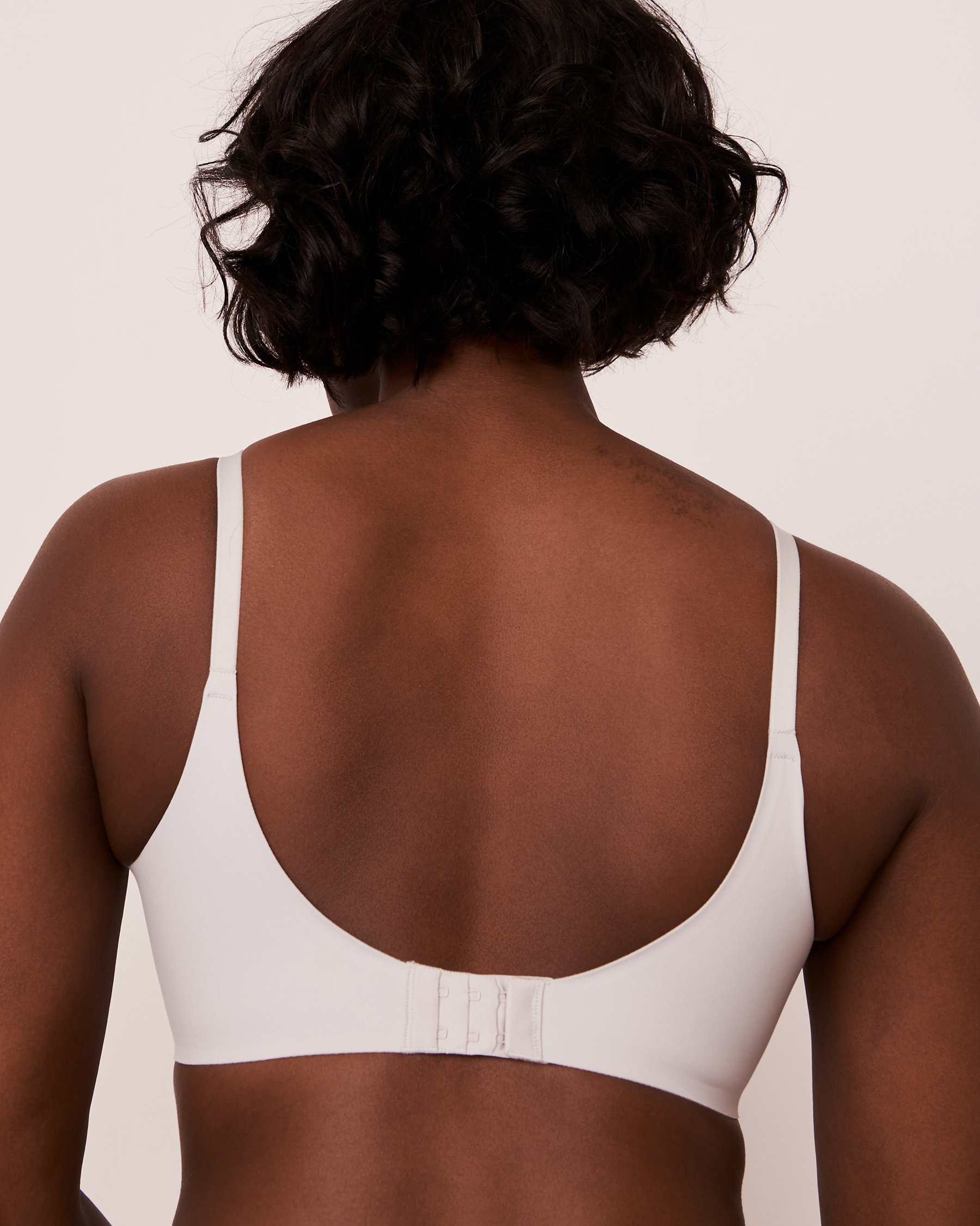LA VIE EN ROSE Lightly Lined Wireless Sleek Back Bra Grey 169-113-2-00 - View3