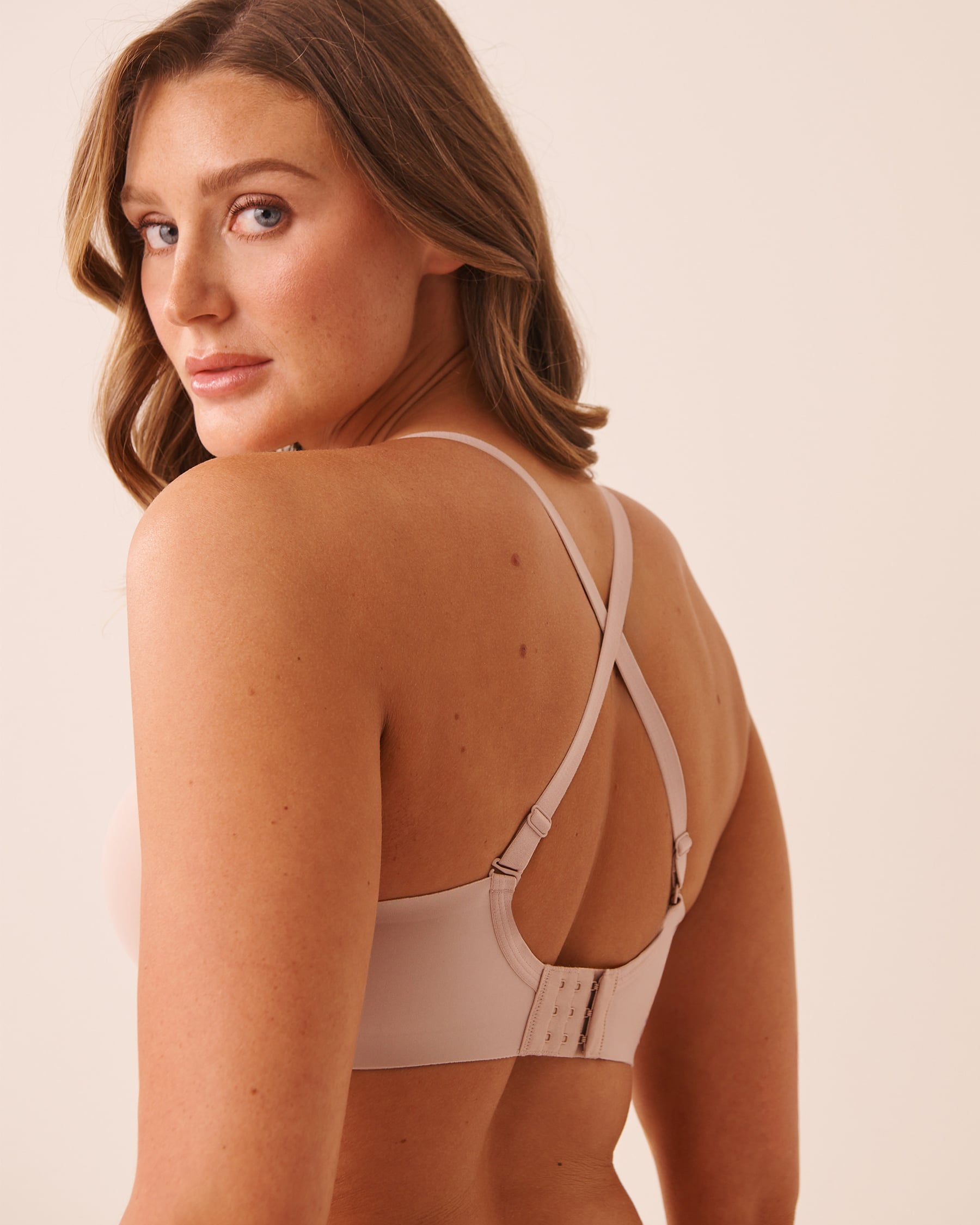 LA VIE EN ROSE Push-up Scalloped Bra Shadow Grey 10300211 - View4