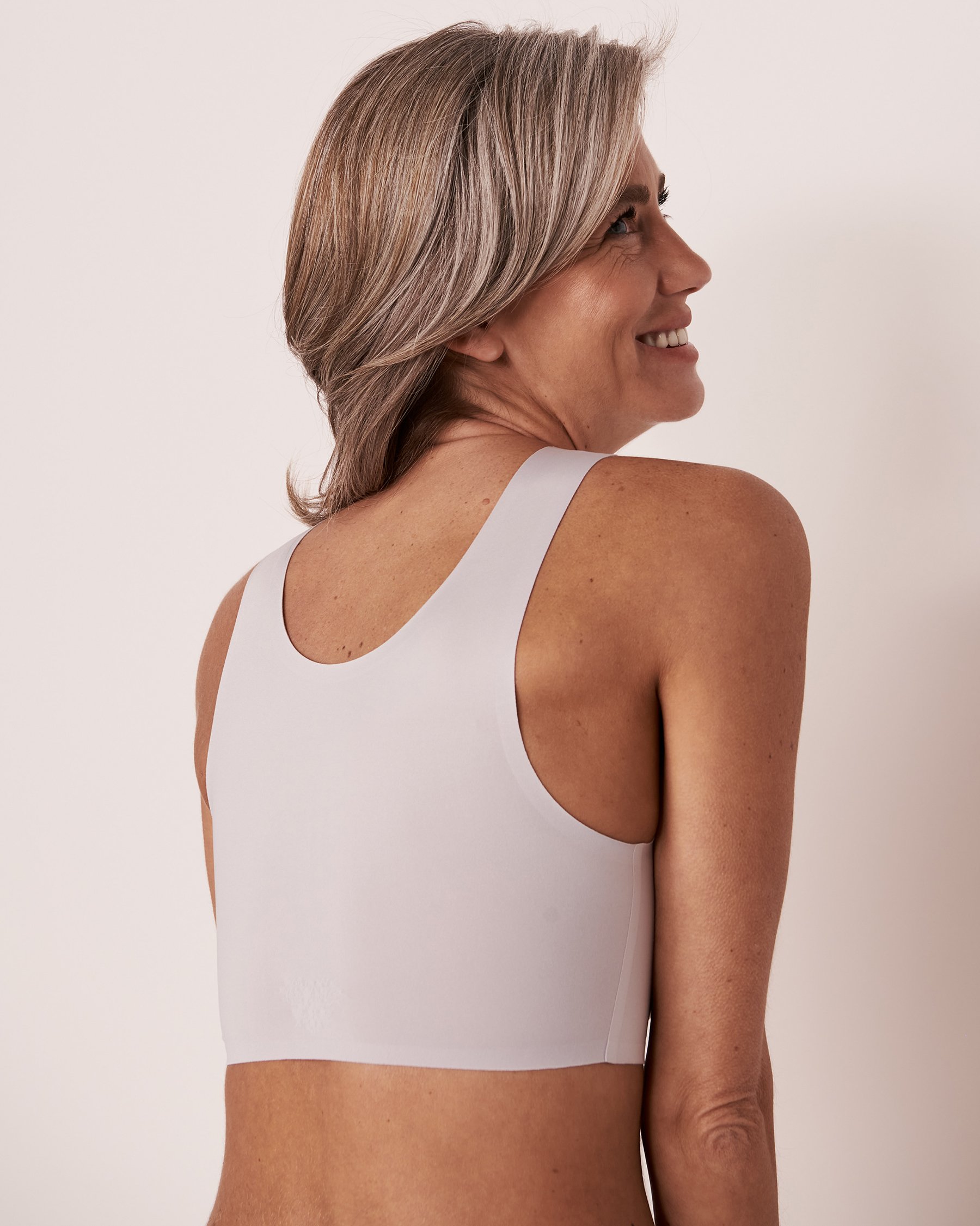 LA VIE EN ROSE Lightly Lined Full Coverage Lounge Tank Bra Grey 534-113-0-00 - View2