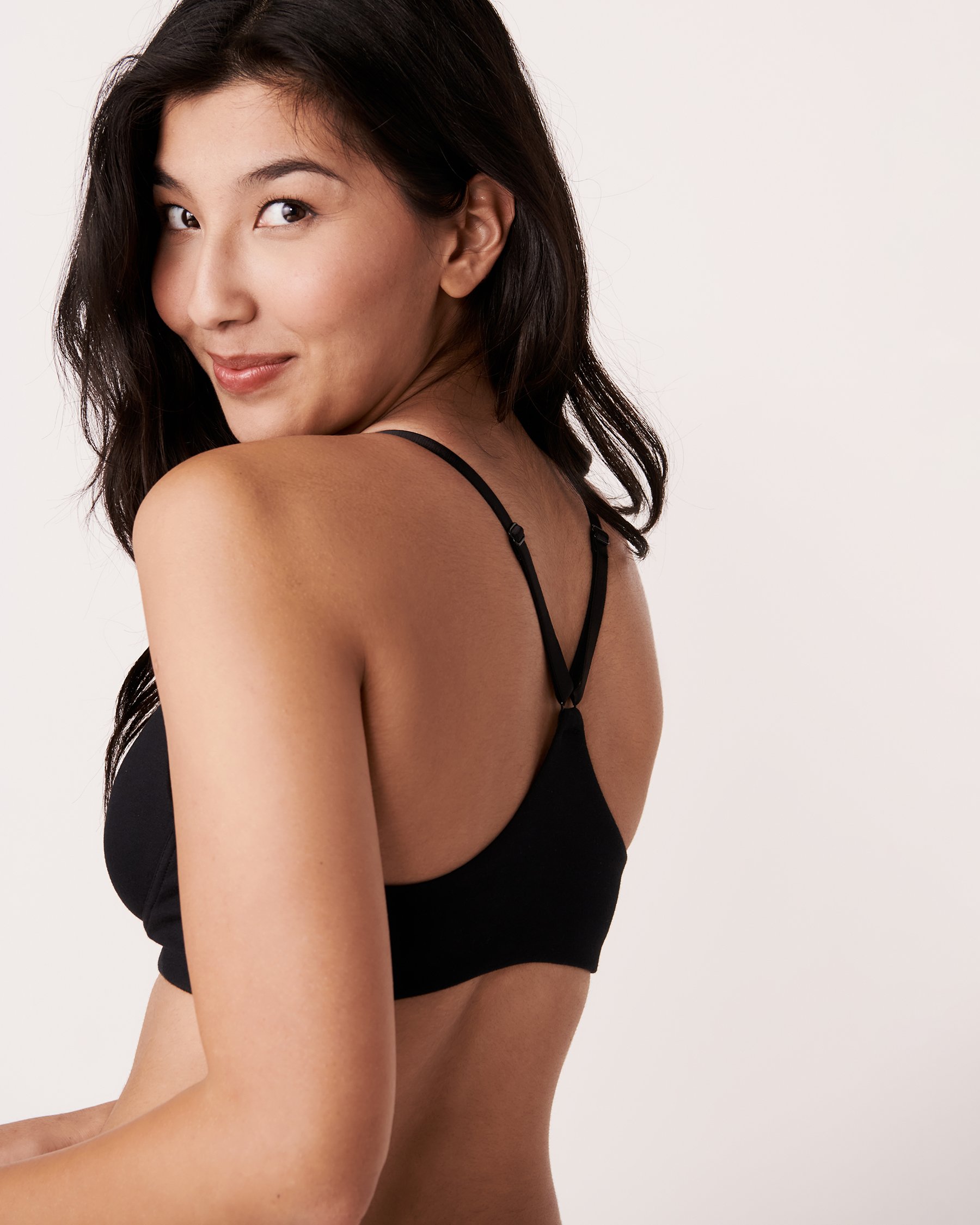 LA VIE EN ROSE Lightly Lined Wireless Cotton Bra Black 558-114-0-00 - View2