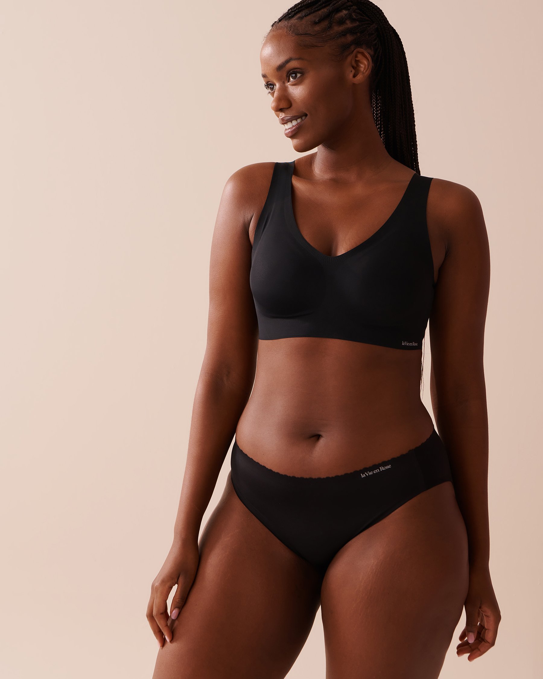 LA VIE EN ROSE Push-up Lounge Tank Bra Black 534-113-1-00 - View7