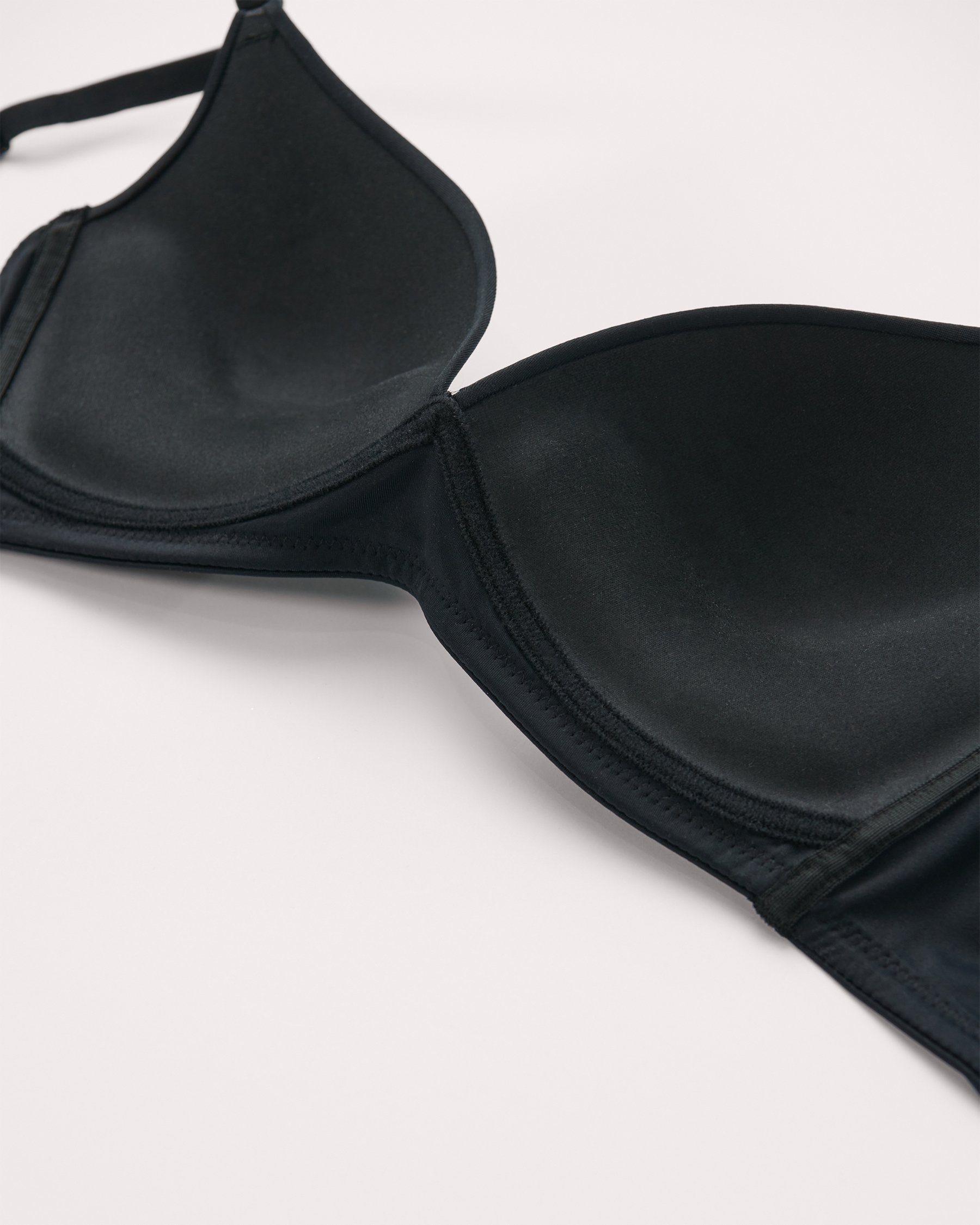 LA VIE EN ROSE Push-up Wireless Bra Black 200-113-0-00 - View5