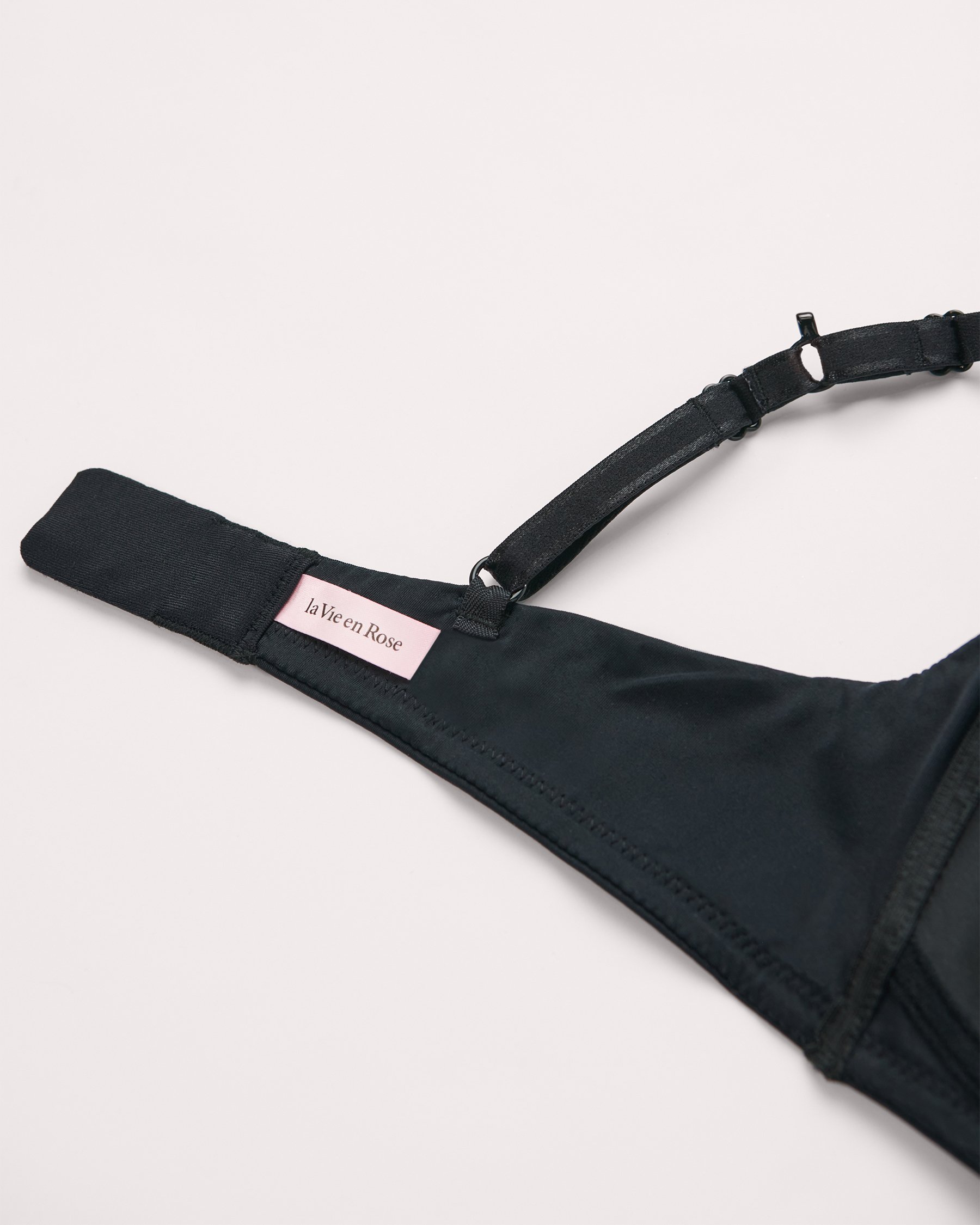 LA VIE EN ROSE Push-up Wireless Bra Black 200-113-0-00 - View8