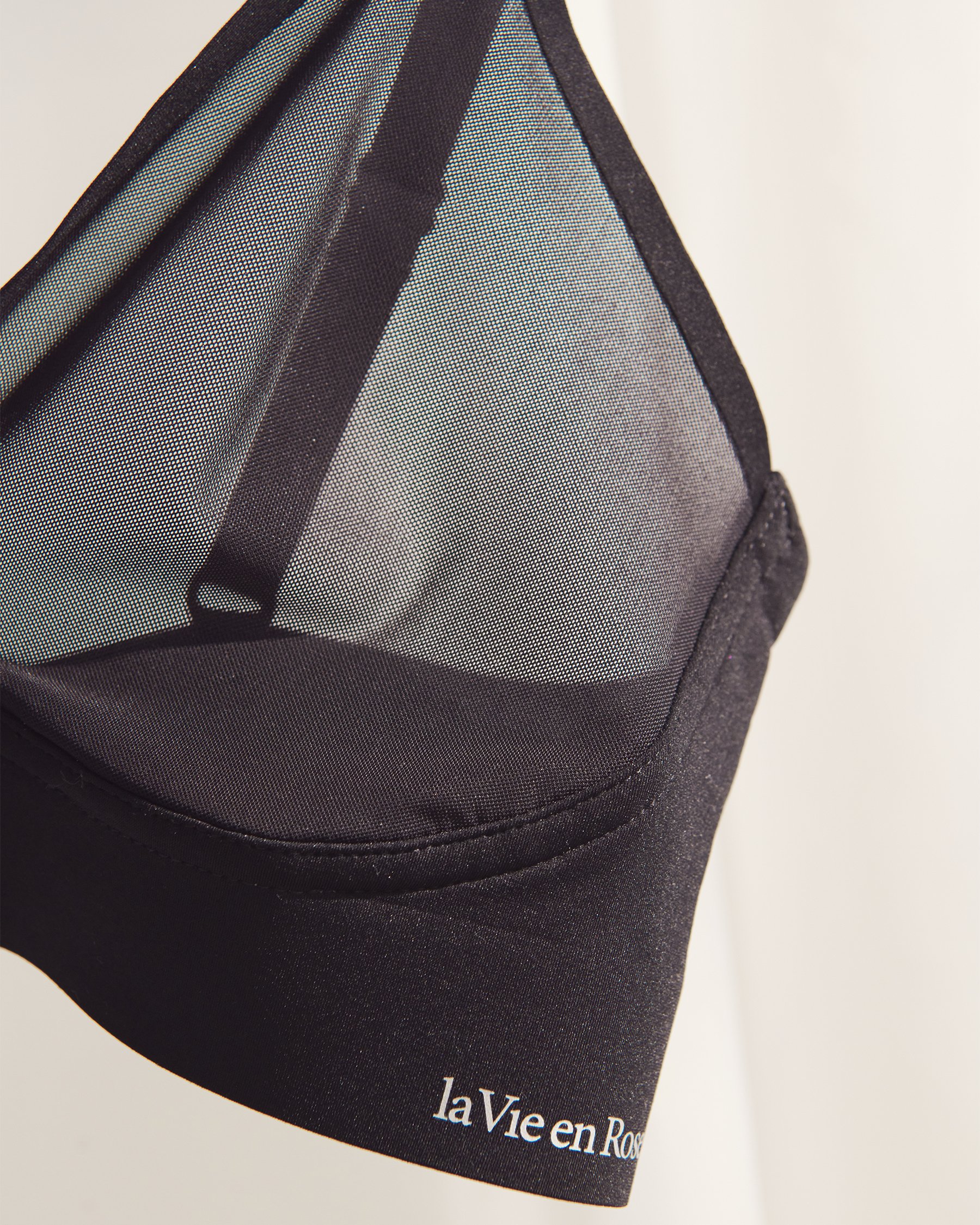 LA VIE EN ROSE Sheer Mesh Bralette Black 10100130 - View6
