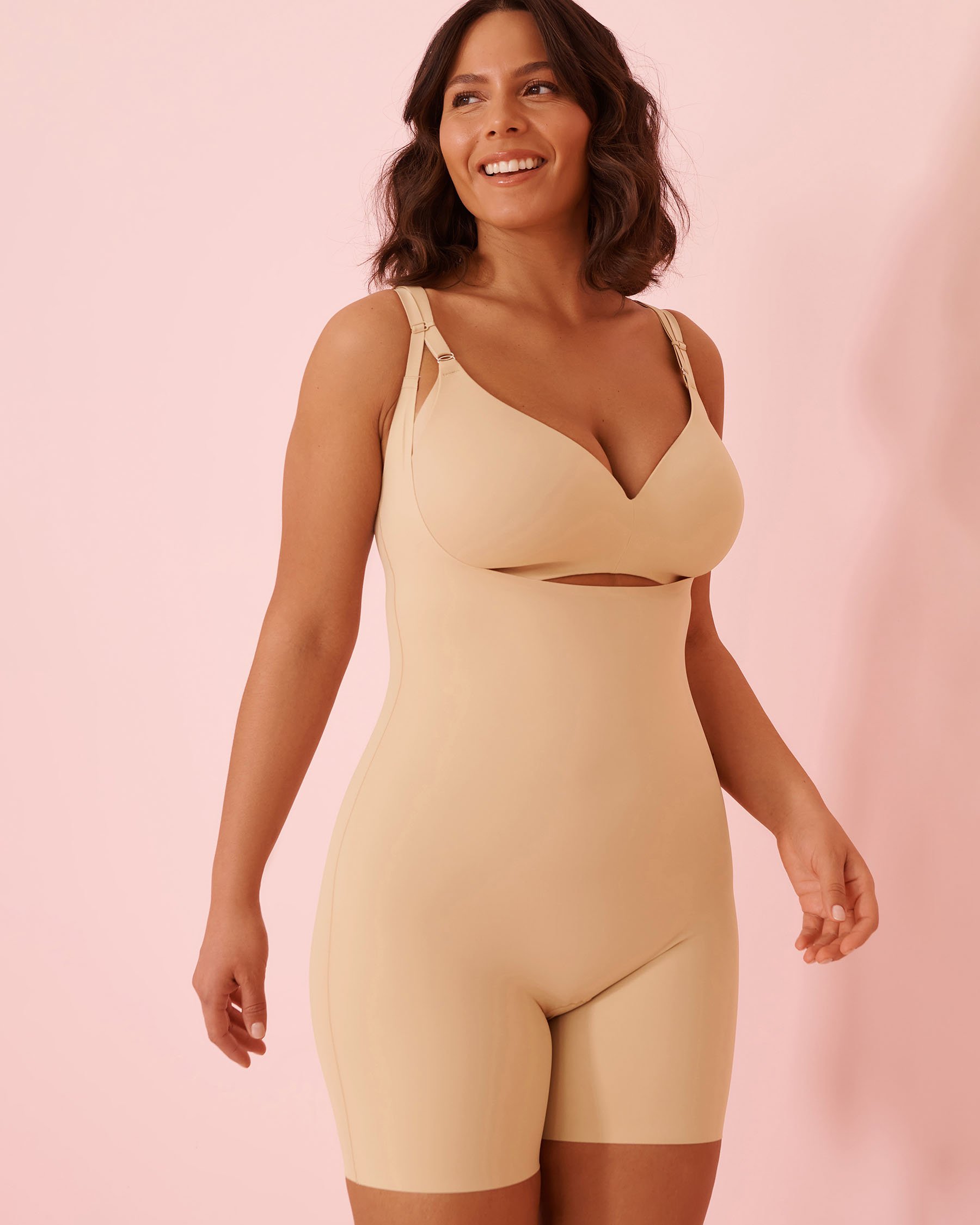 LA VIE EN ROSE Medium Support Microfiber Mid-Thigh Open Bust Shaper Bodysuit Hazelnut 30300003 - View3