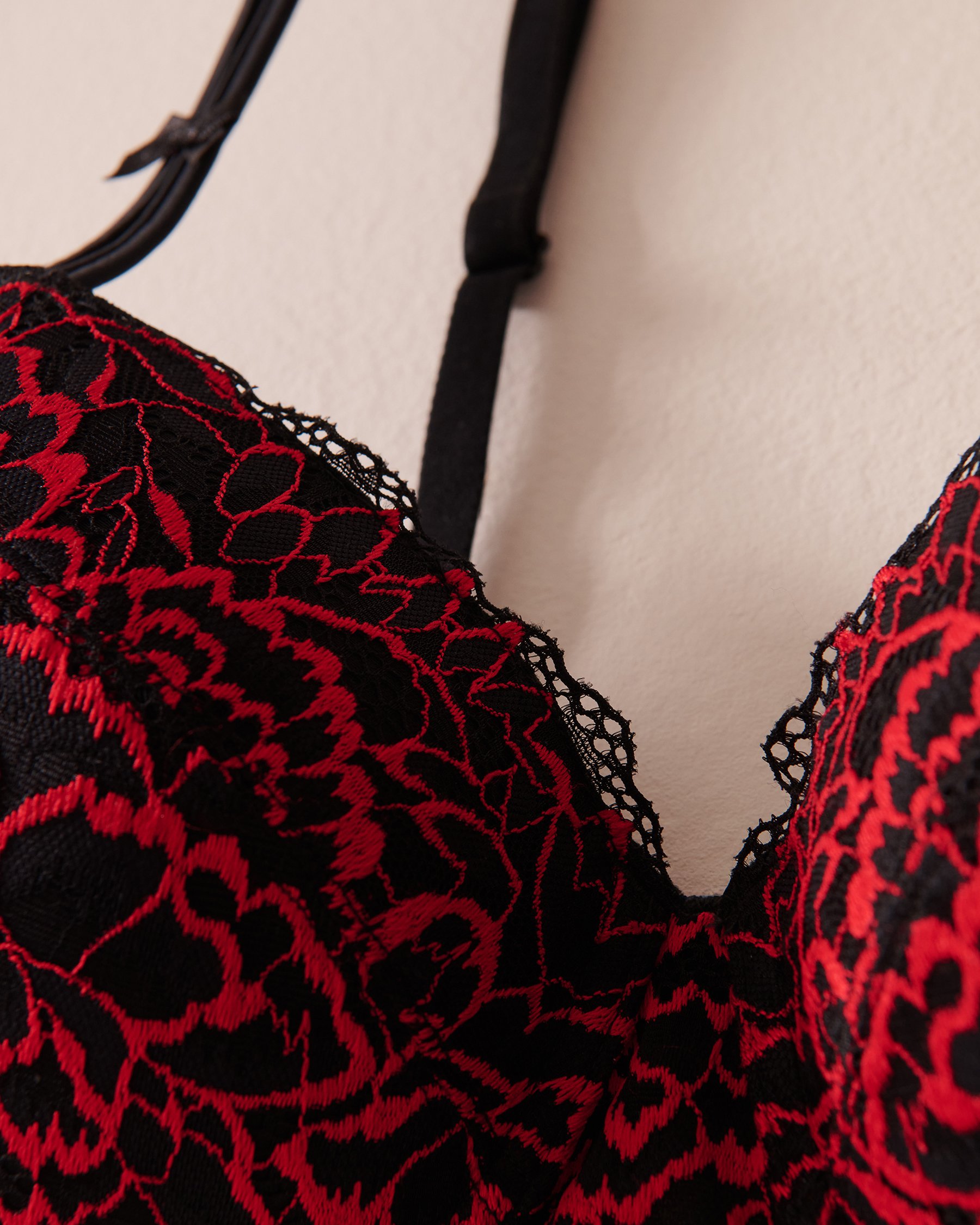 LA VIE EN ROSE Soutien-gorge mastectomie doublure légère Rouge bonbon 10200220 - Voir4