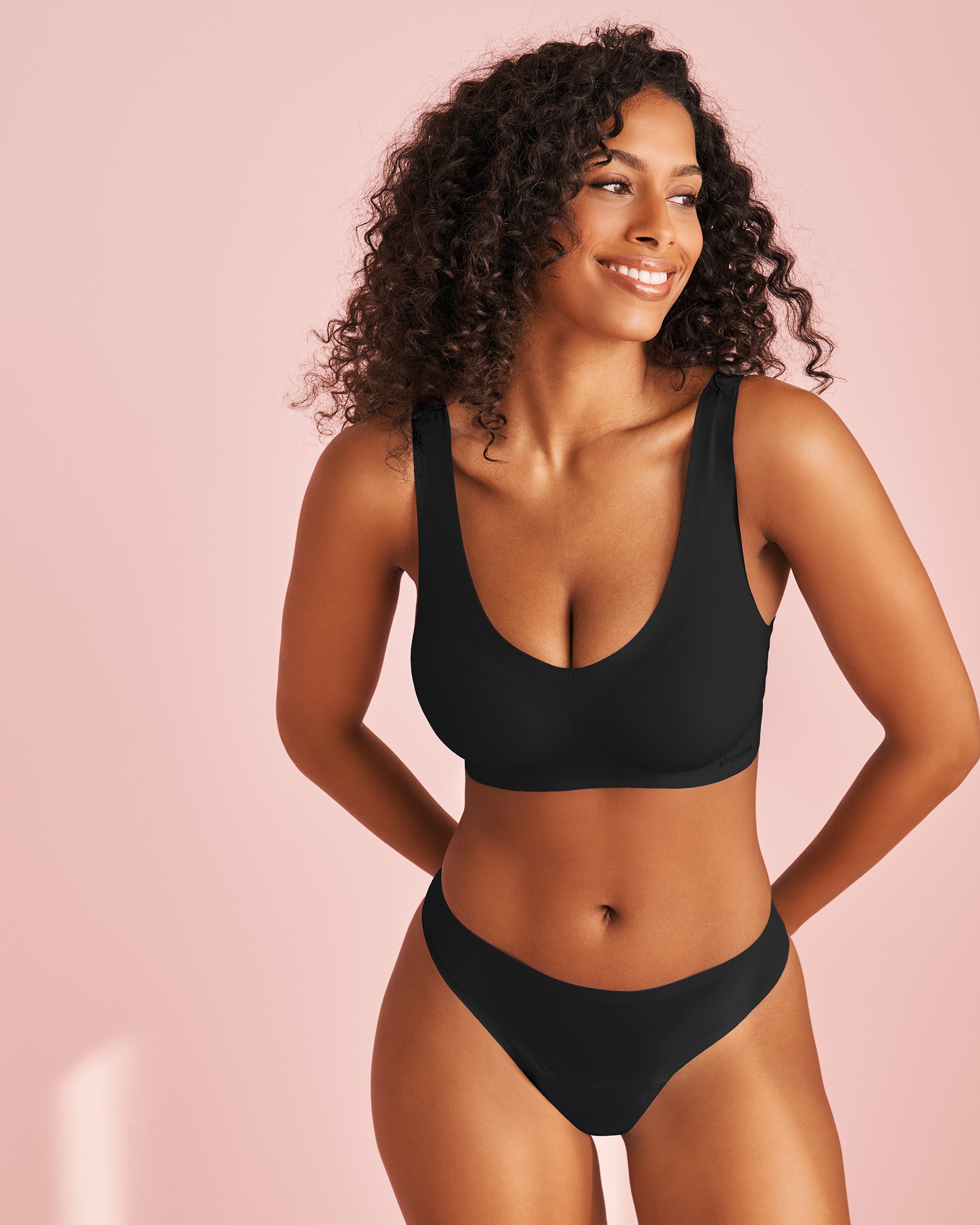 LA VIE EN ROSE Culotte menstruelle coupe tanga absorption légère Noir 20400012 - View1