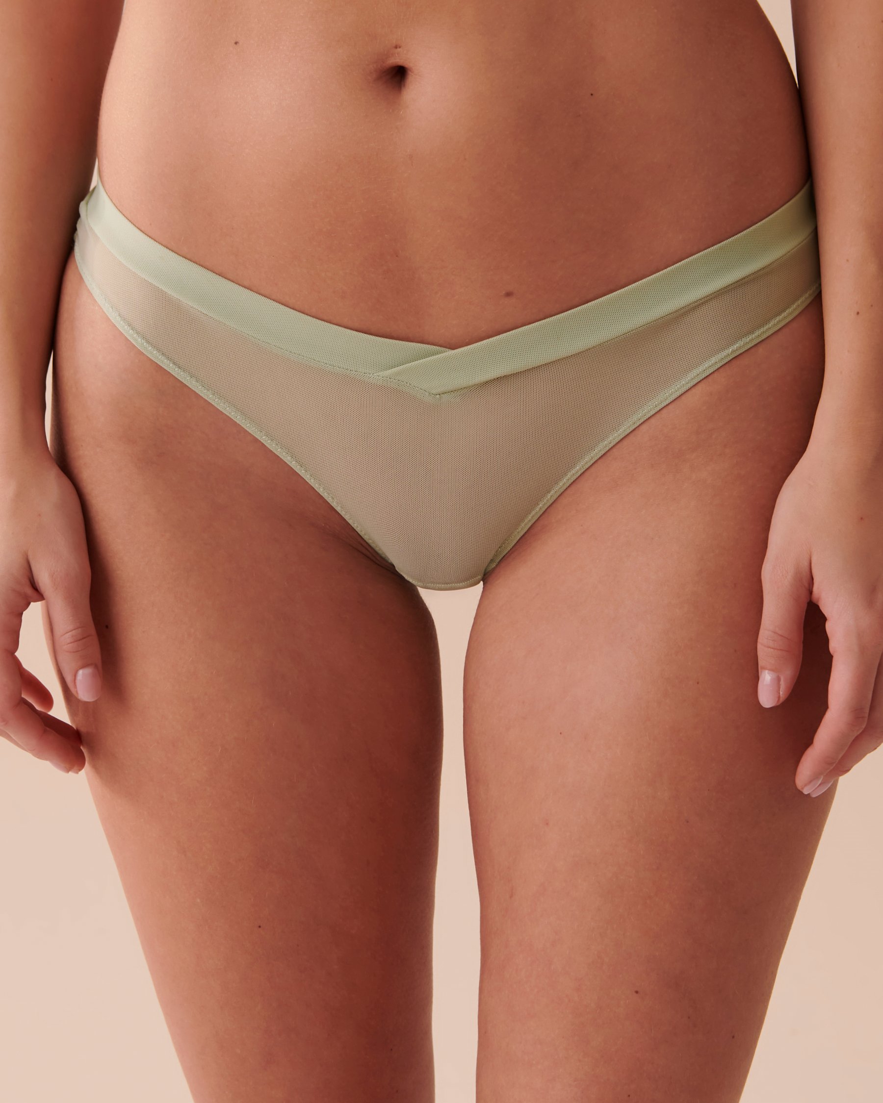 LA VIE EN ROSE Culotte tanga en résille Sauge apaisante 20200439 - Voir1
