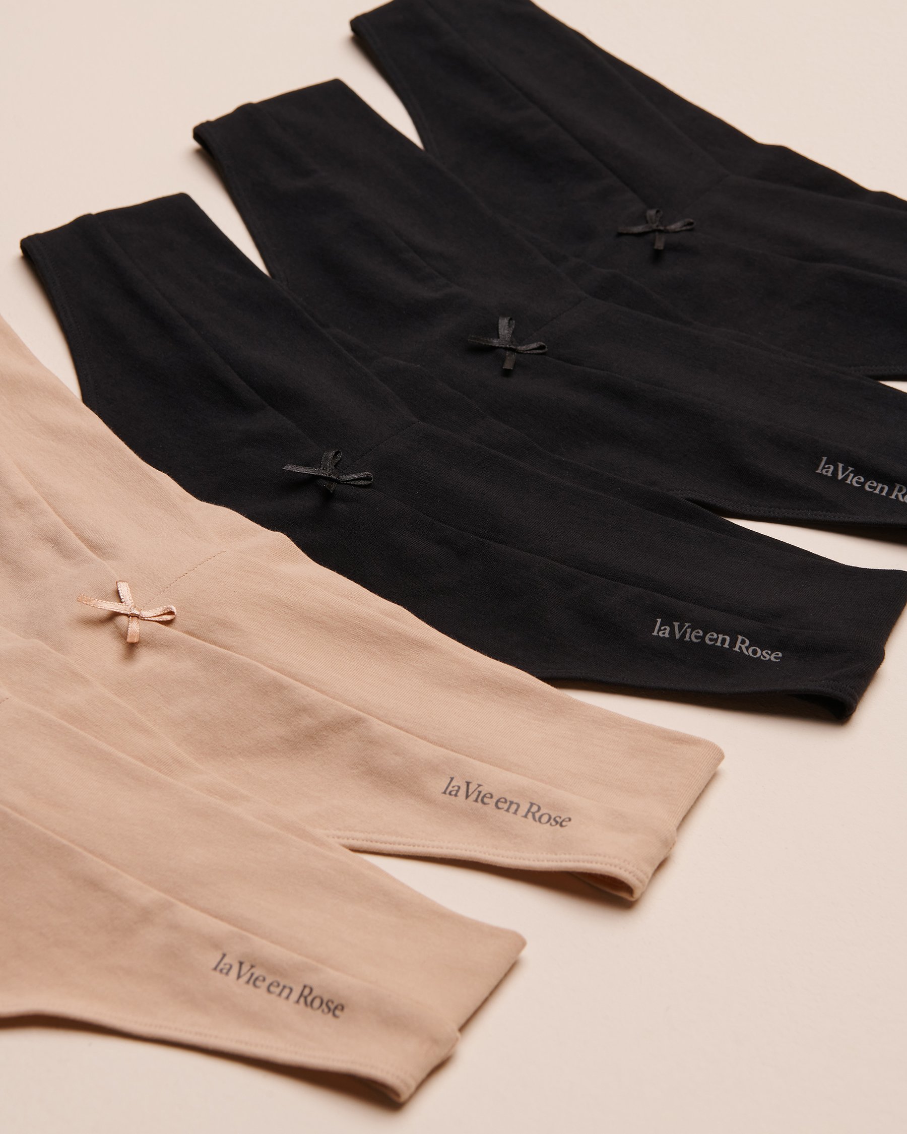 LA VIE EN ROSE Lot de 5 culottes tanga en coton Noir/Latte 564211000-5P - Voir2