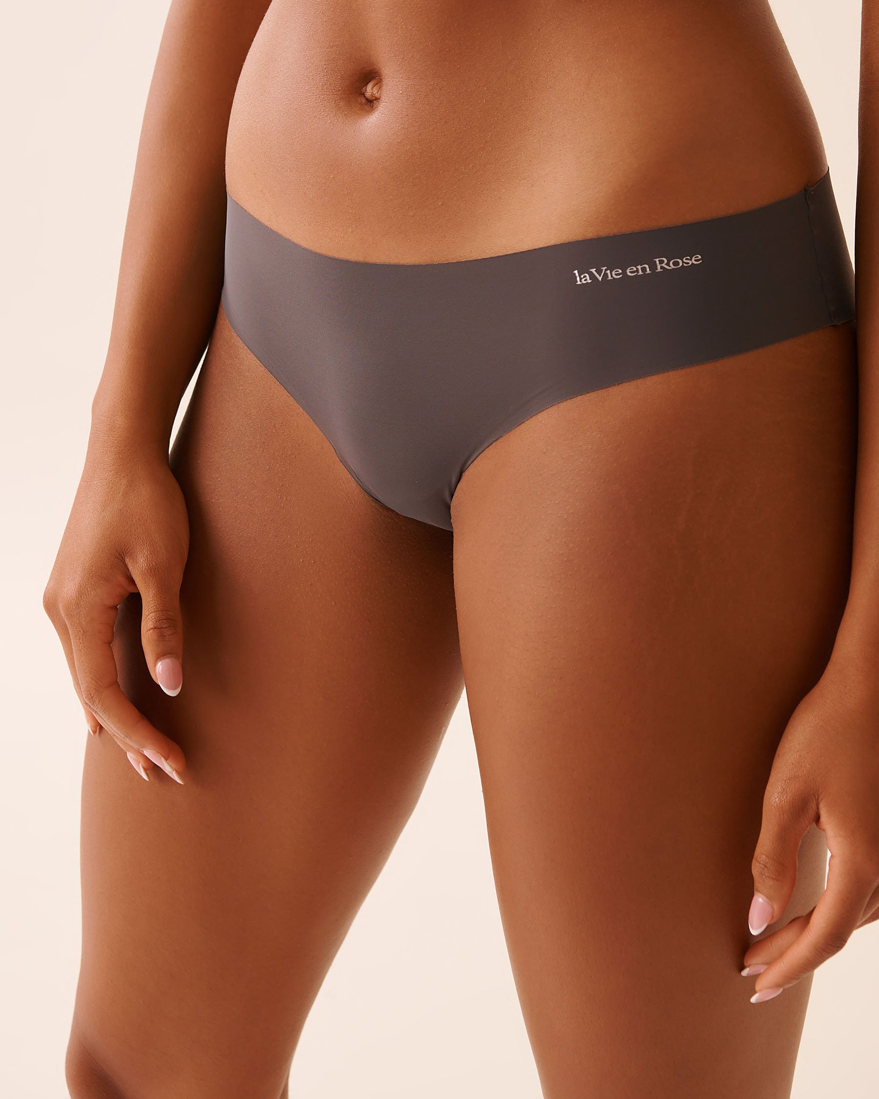 LA VIE EN ROSE Culotte cheeky microfibre invisible Gris foncé 619-223-0-00 LA VIE EN ROSE Culotte cheeky microfibre invisible Gris foncé 619-223-0-00 - View1