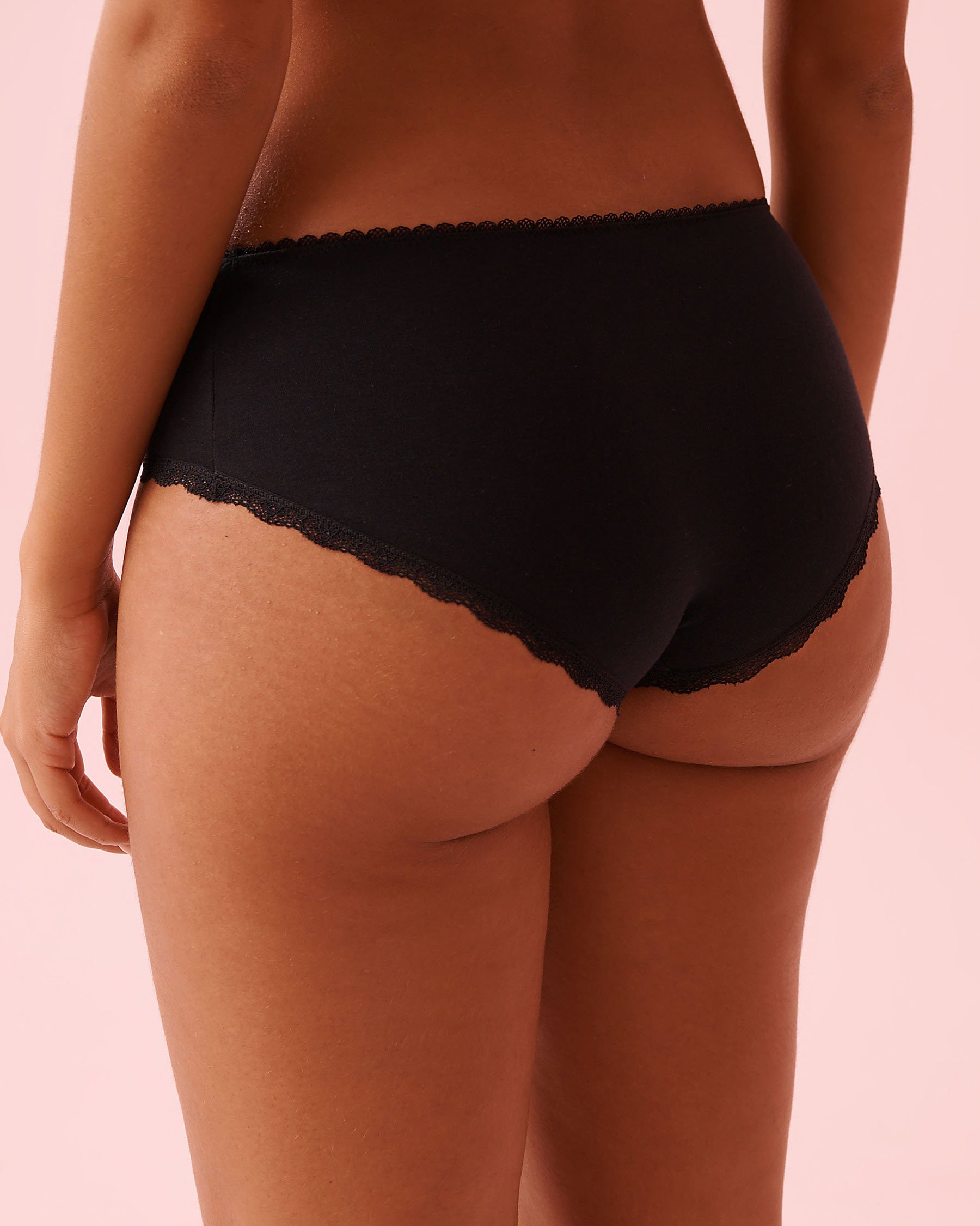 LA VIE EN ROSE Cotton and Lace Detail Hiphugger Panty Black 891-213-0-00 - View2