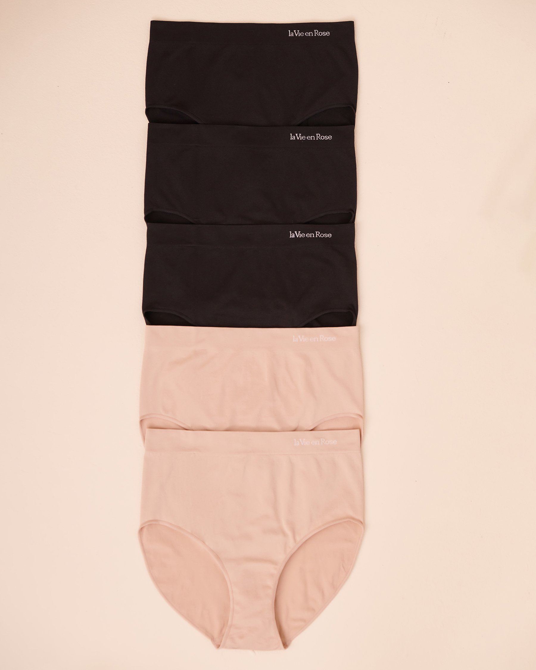 LA VIE EN ROSE 5-Pack Seamless Fabric High Waist Bikini Panty Black/Shadow Grey 20200497 5PK - View1