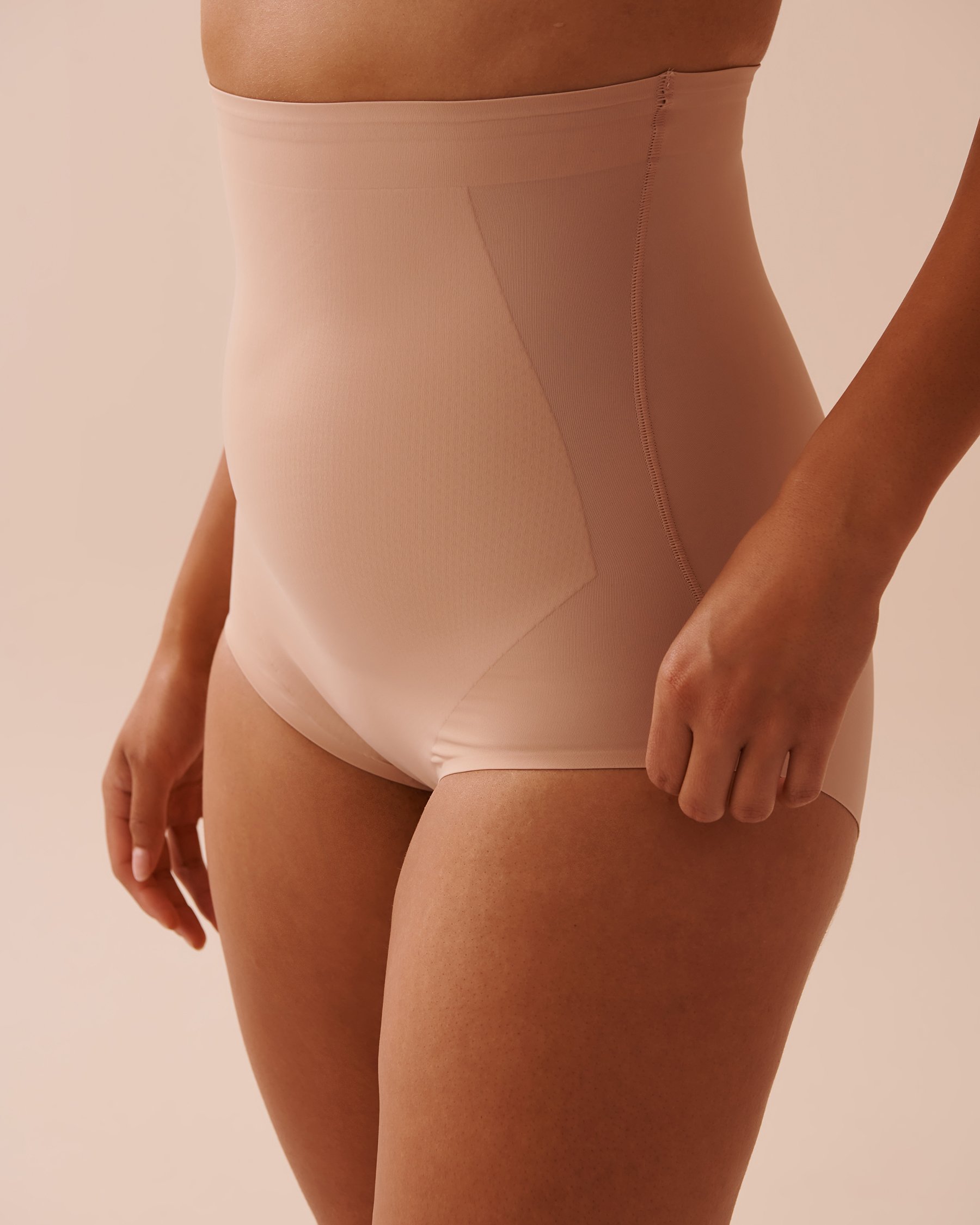 LA VIE EN ROSE Strong Support Microfiber High Waist Tummy Control Shaper Bikini Latte 30200009 - View2
