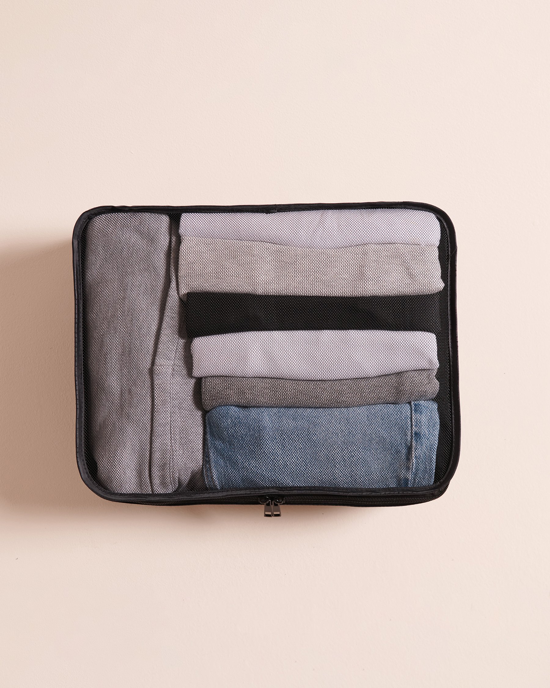 LA VIE EN ROSE Pochettes de voyage Noir 40700385 - Voir3