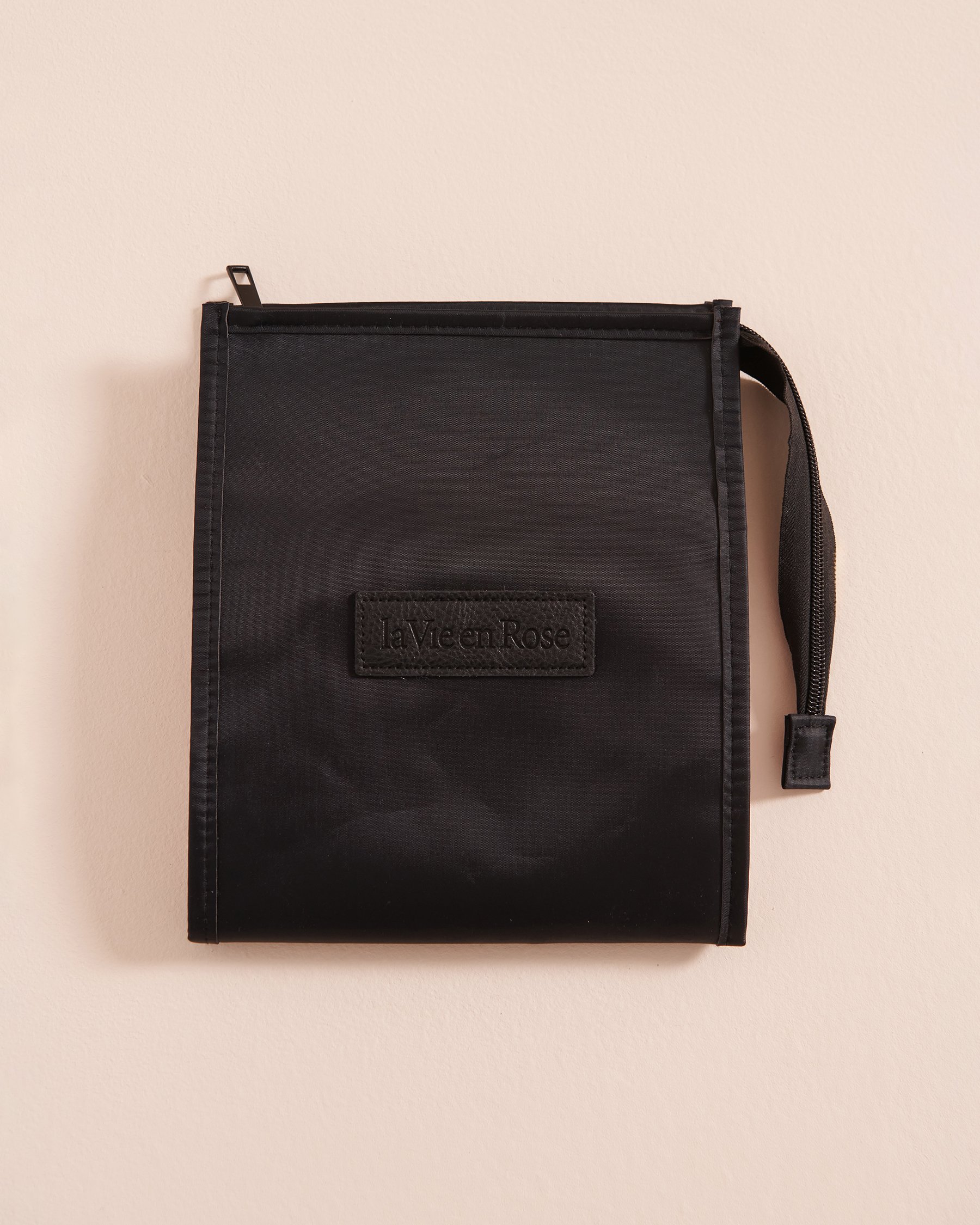 LA VIE EN ROSE Sac pour sous-vêtements Noir 40700387 - Voir2