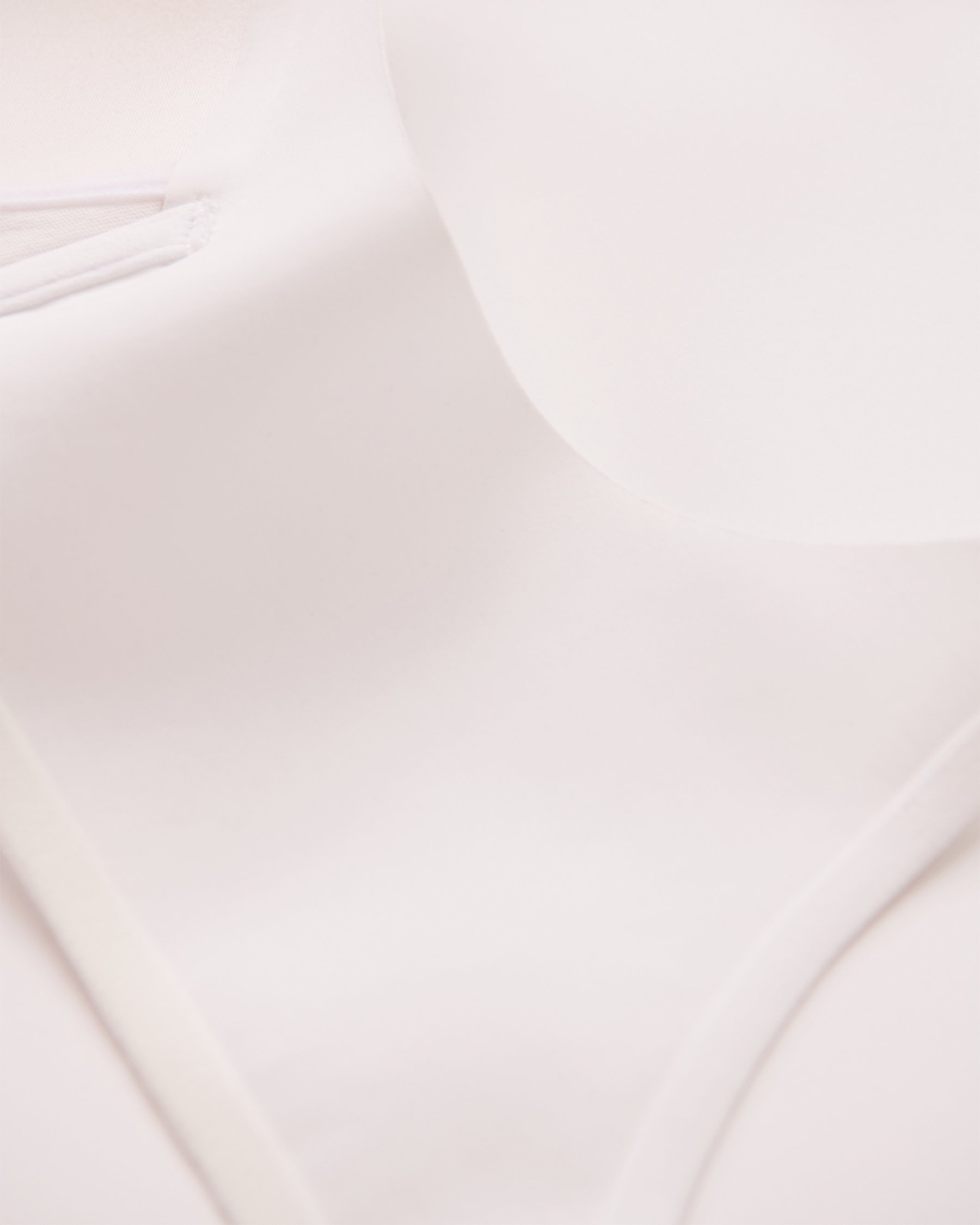 LA VIE EN ROSE Lightly Lined Wireless Sleek Back Bra White 169-113-2-00 - View5