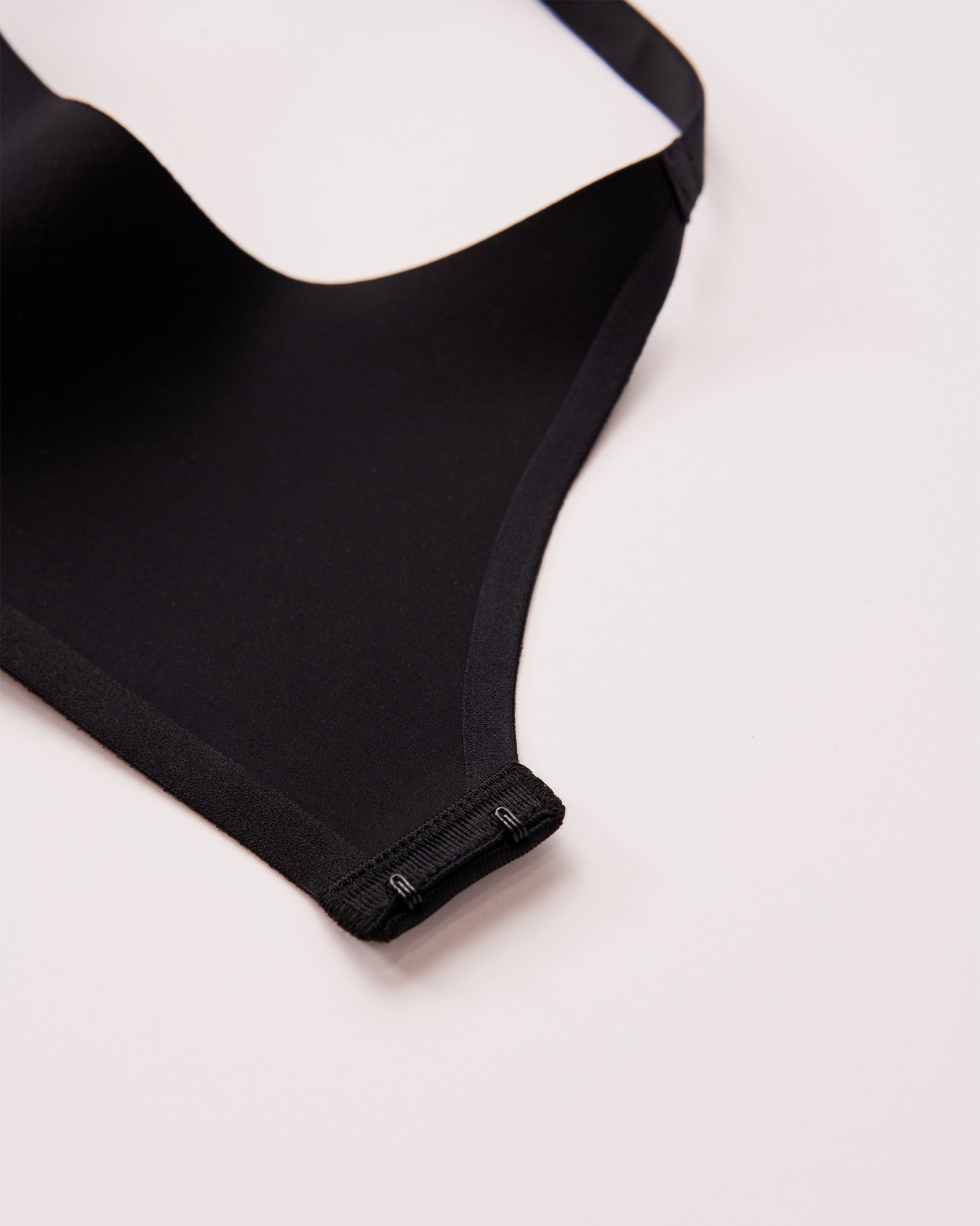 LA VIE EN ROSE Soutien-gorge doublure légère sans armatures dos lisse Noir 169-113-2-00 - Voir6