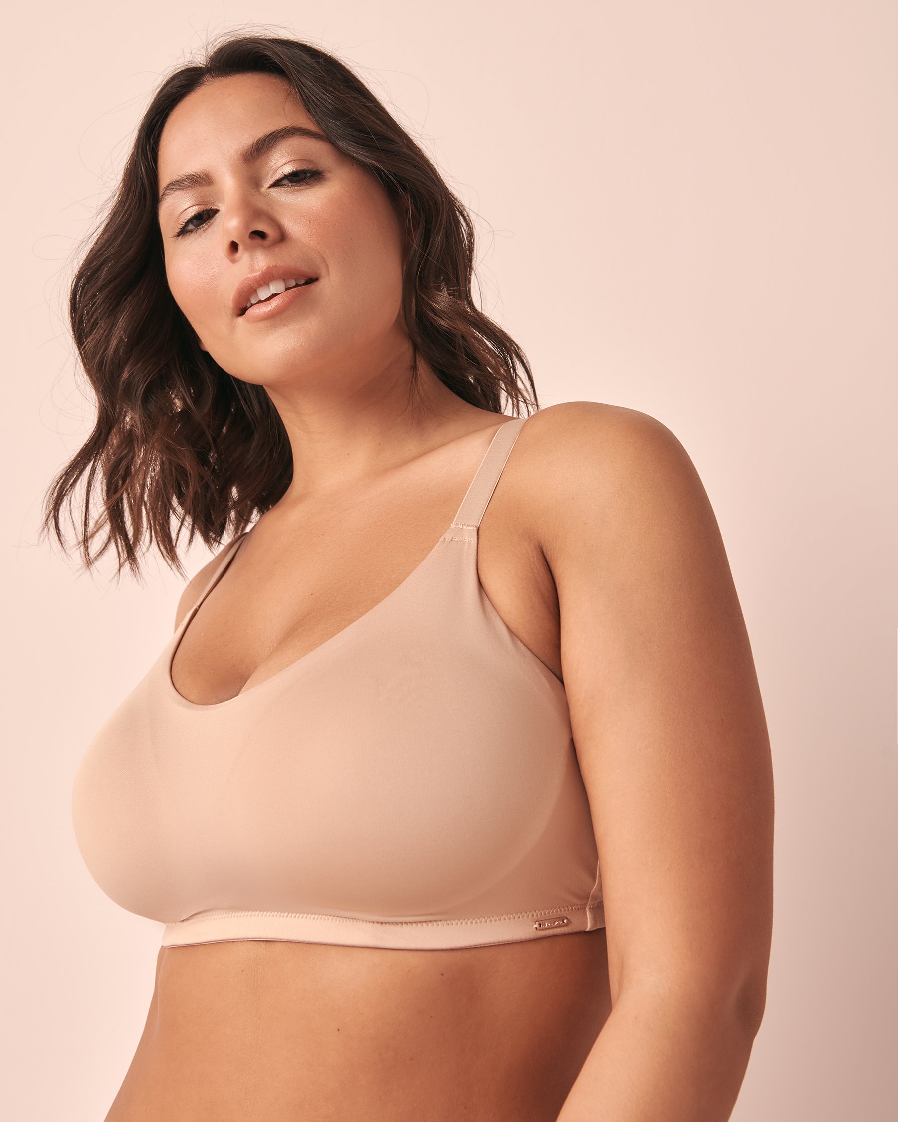 LA VIE EN ROSE Lightly Lined Wireless Minimalist Bra Latte 10200341 - View4
