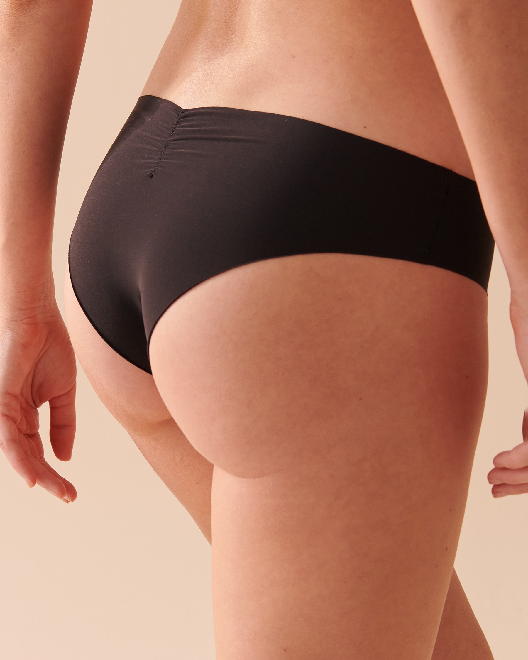 LA VIE EN ROSE Culotte cheeky microfibre invisible Noir 619-223-0-00 - Voir2