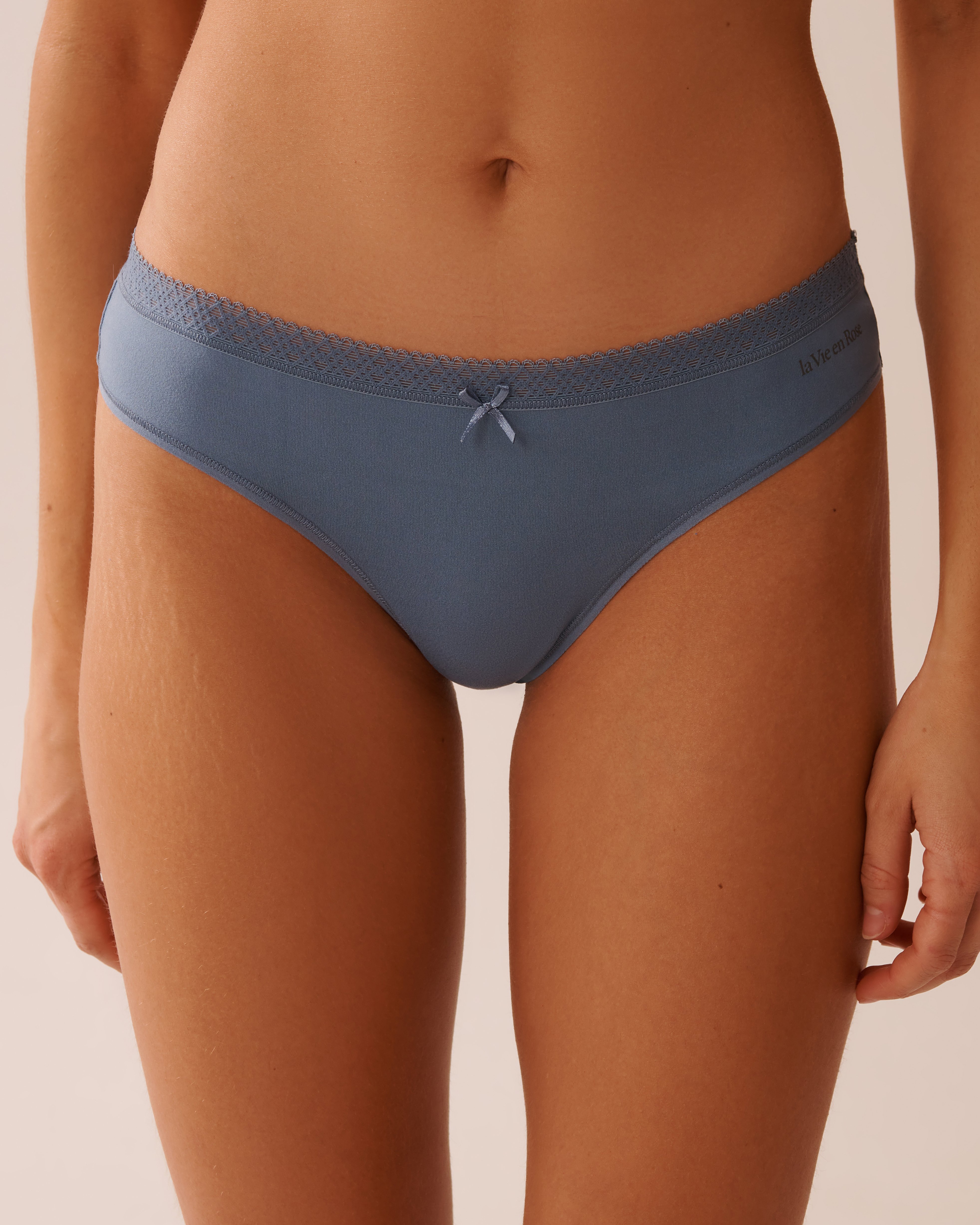 LA VIE EN ROSE Super Soft Lace Trim Thong Panty Mirage Blue 20100602 - View1
